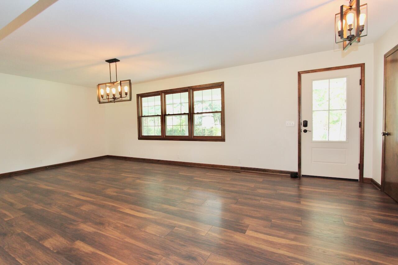 201 Pine Street Property Photo 4