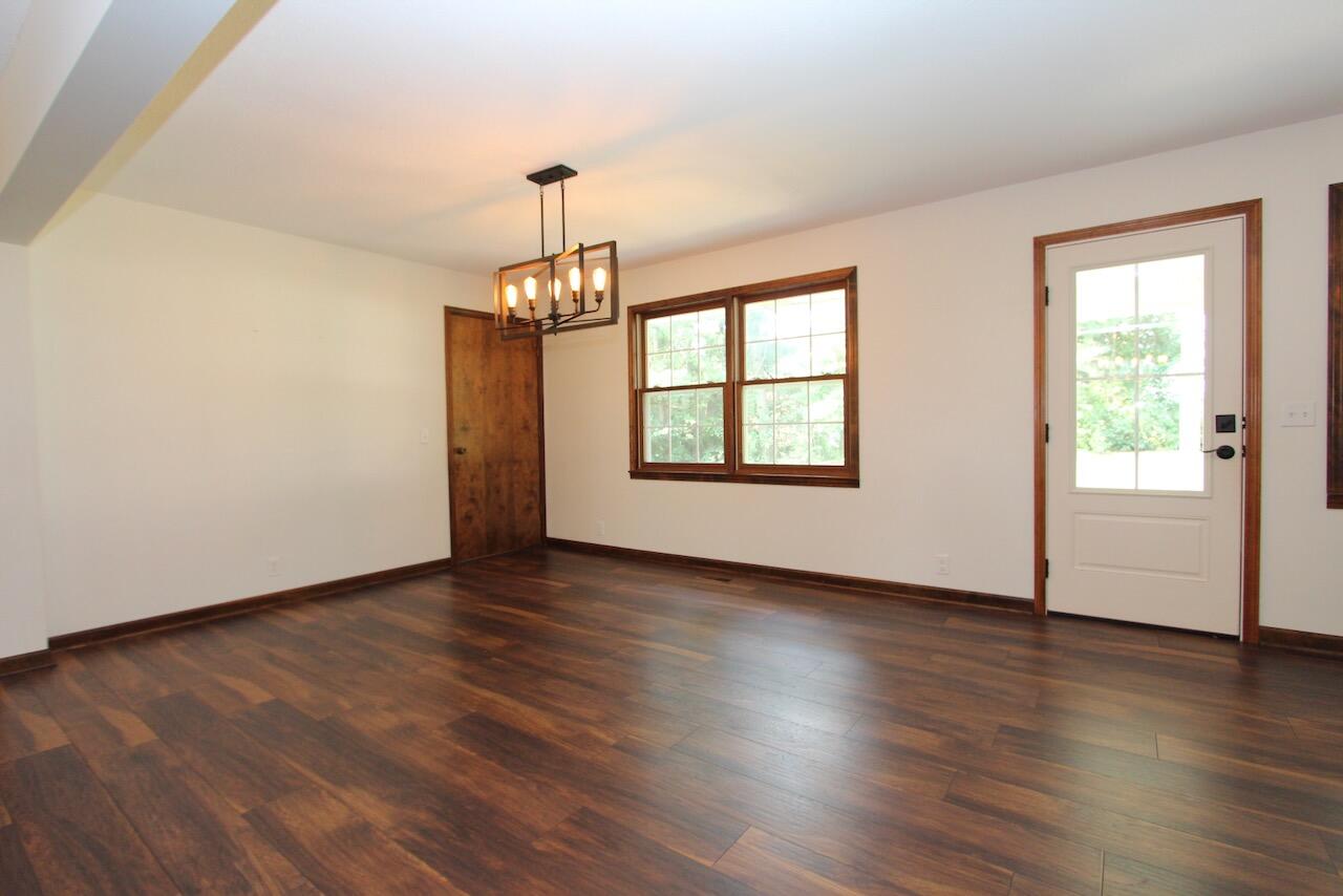 201 Pine Street Property Photo 6