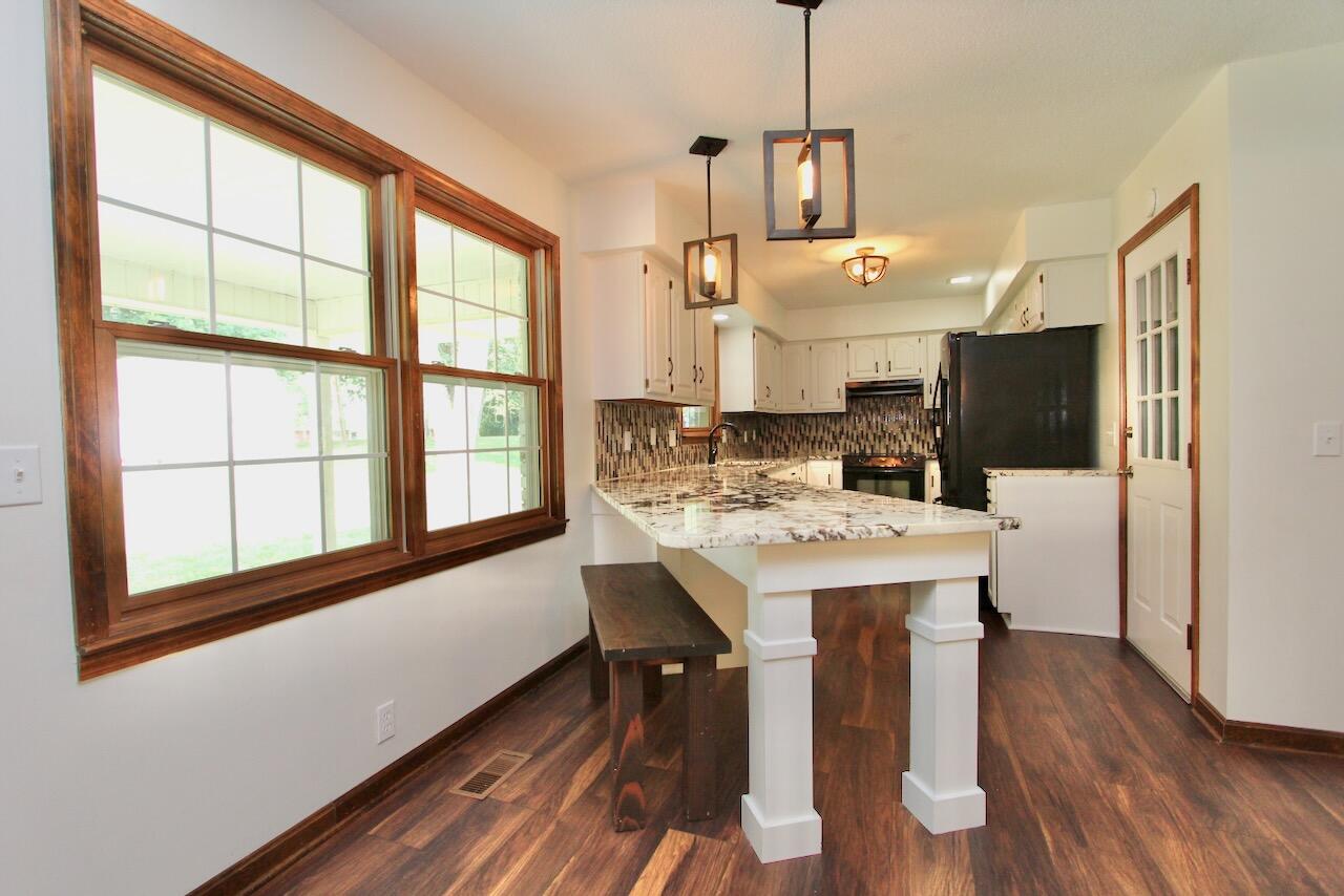 201 Pine Street Property Photo 9