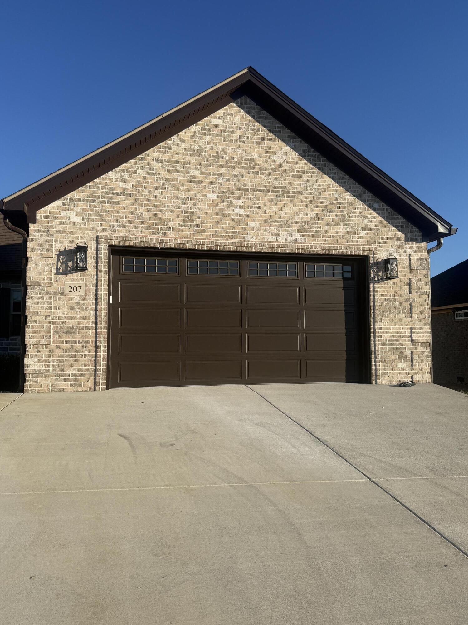 207 Lexwood Lane Property Photo 3