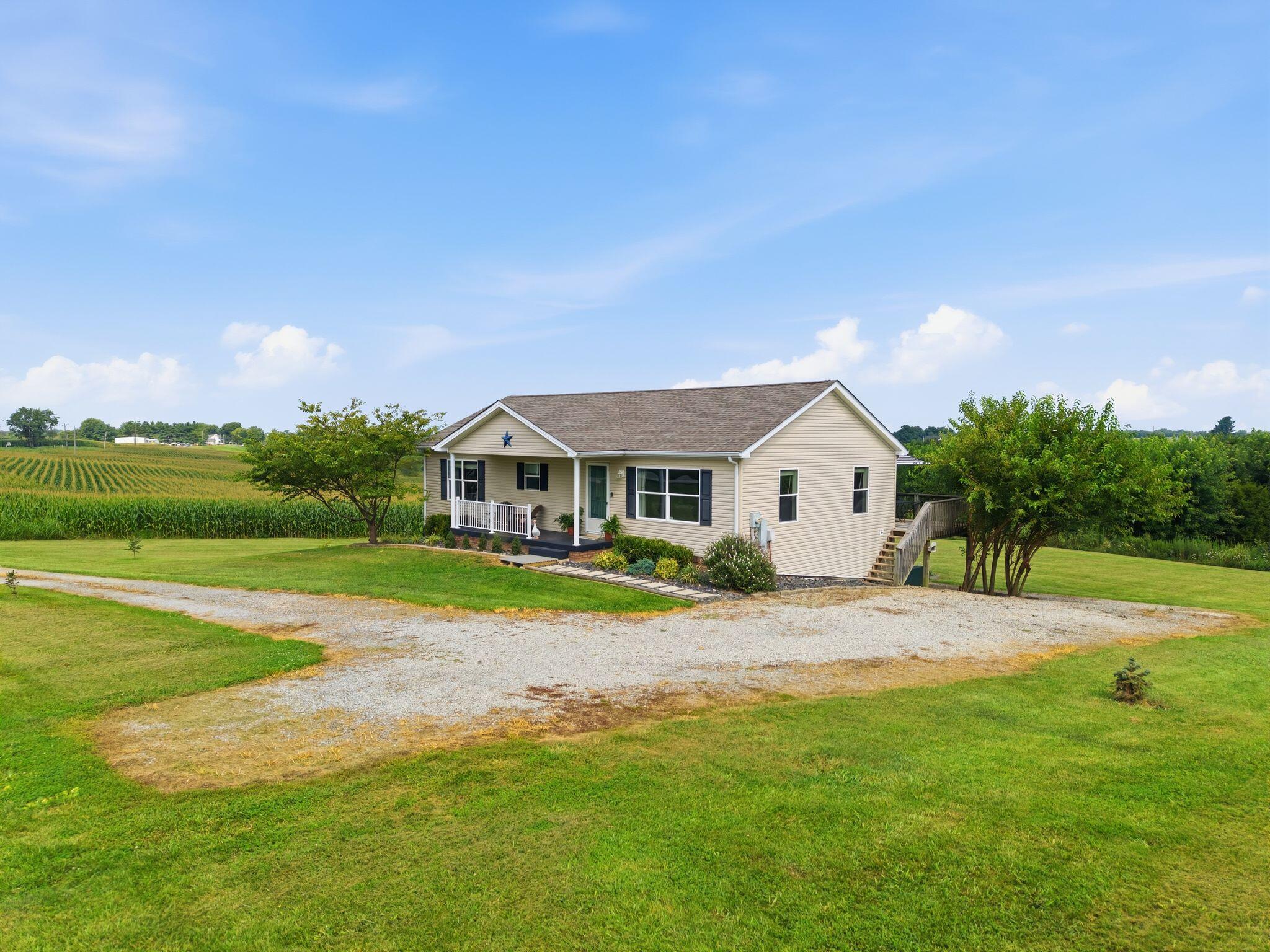 51 State Highway 1066 Property Photo 4