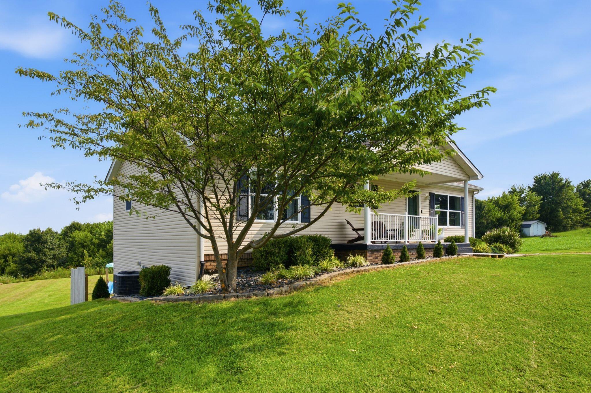 51 State Highway 1066 Property Photo 5