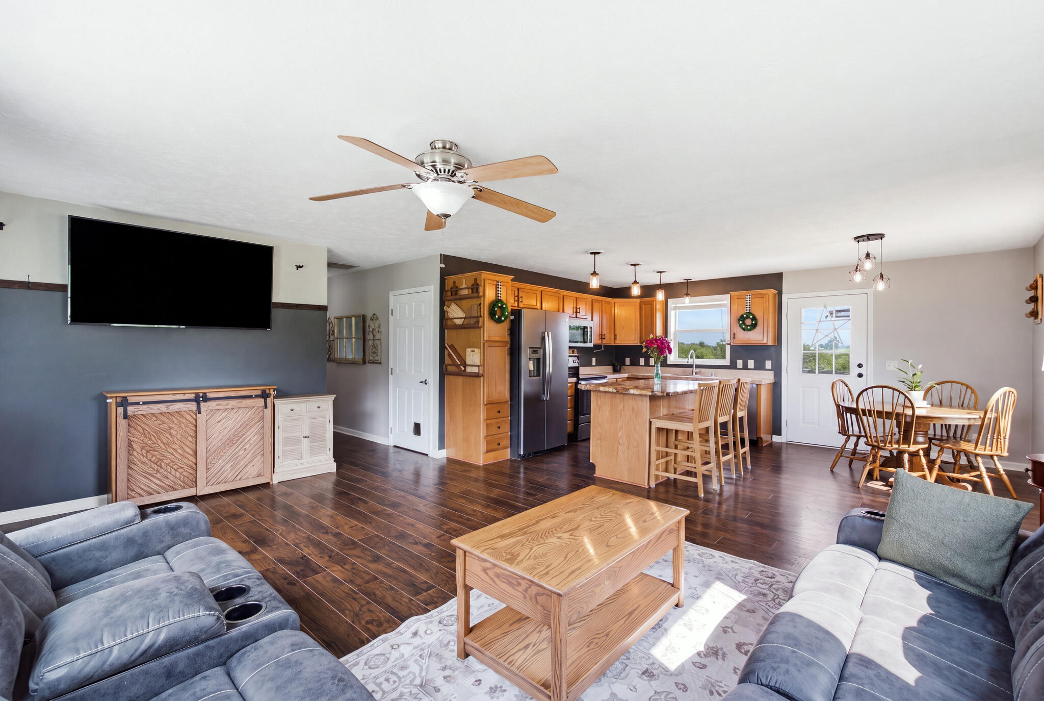 51 State Highway 1066 Property Photo 9