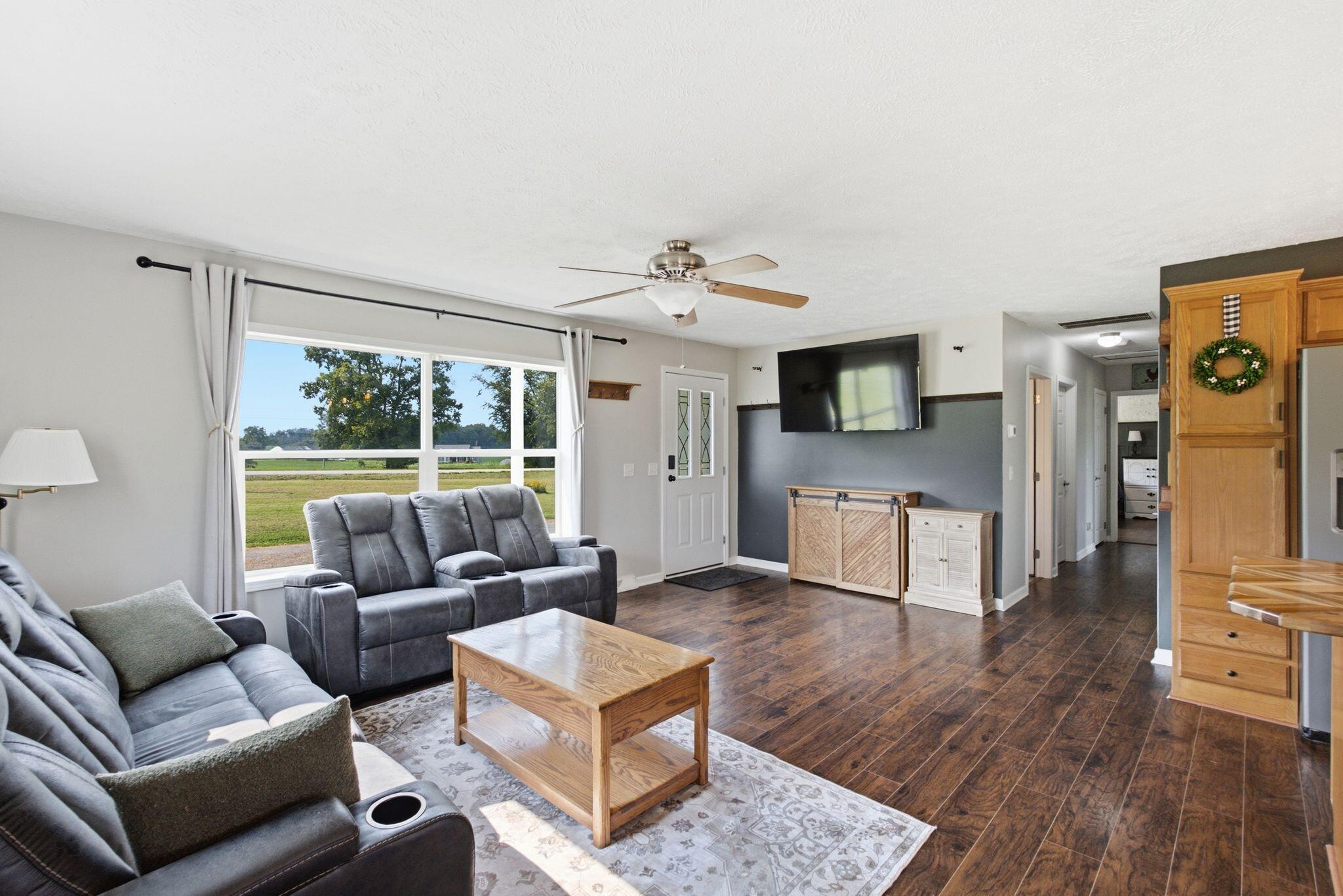51 State Highway 1066 Property Photo 10