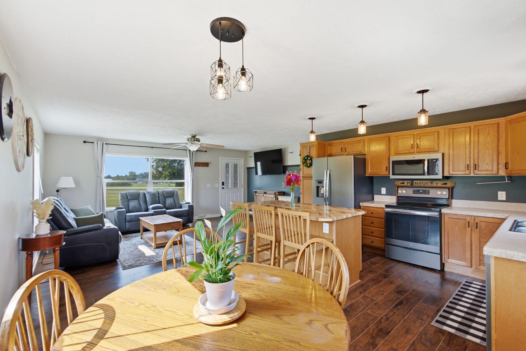 51 State Highway 1066 Property Photo 16