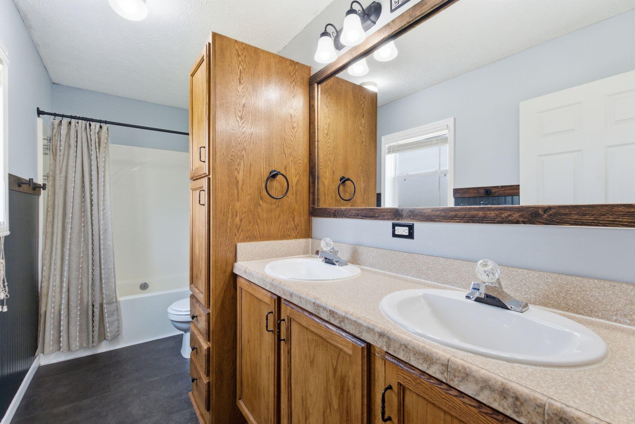 51 State Highway 1066 Property Photo 28