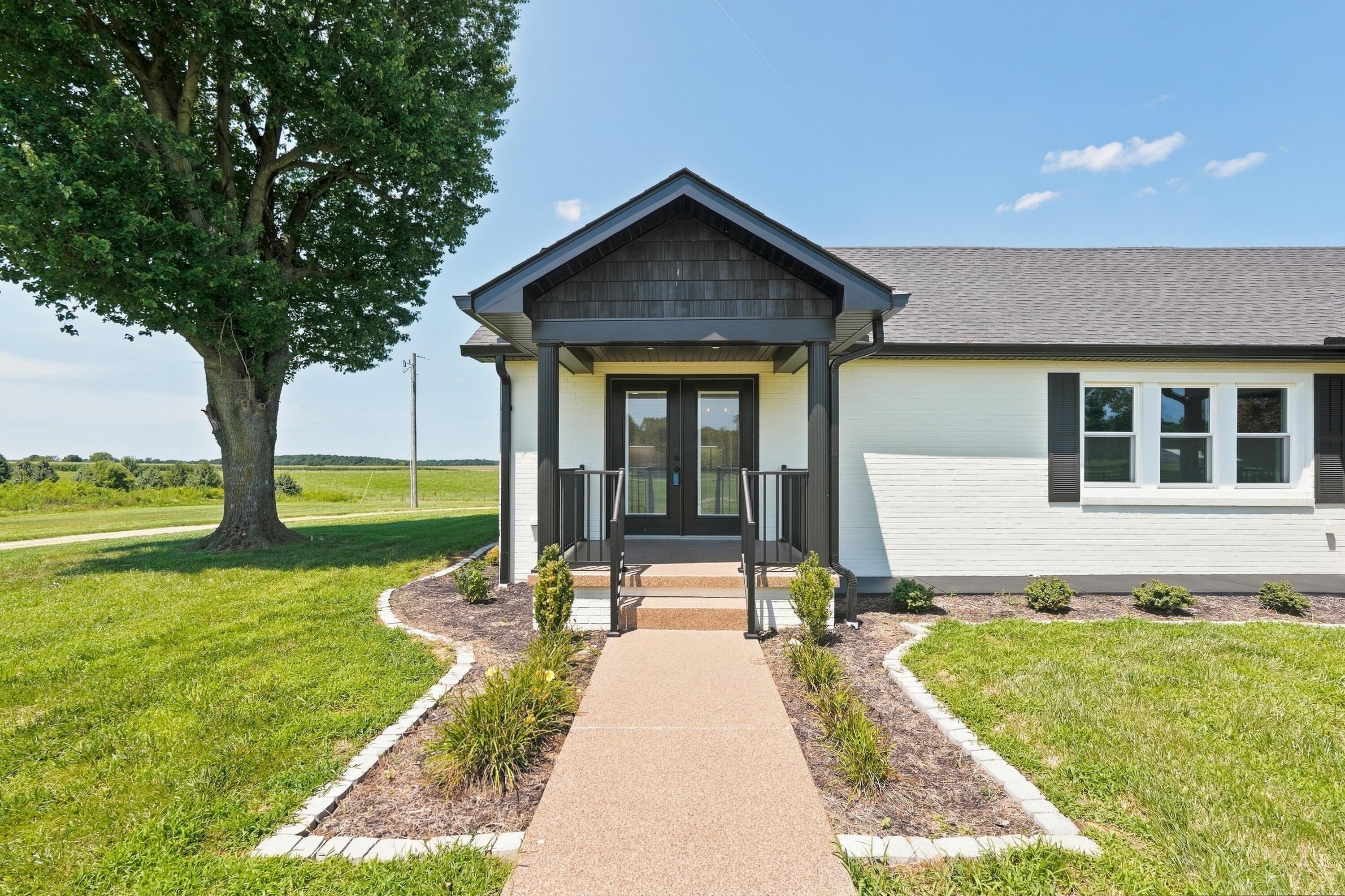1470 N State Route 93 Property Photo 3