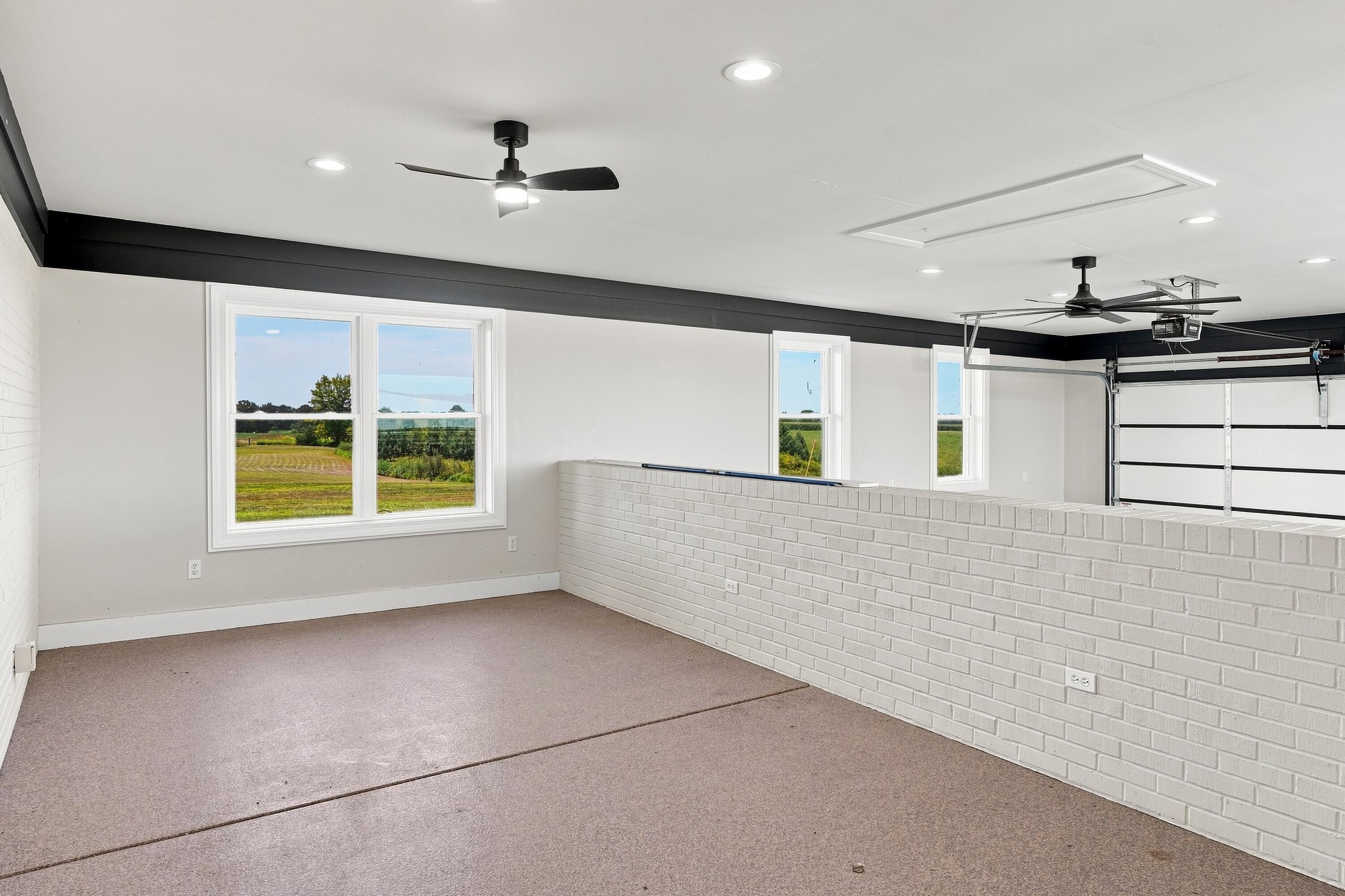 1470 N State Route 93 Property Photo 28