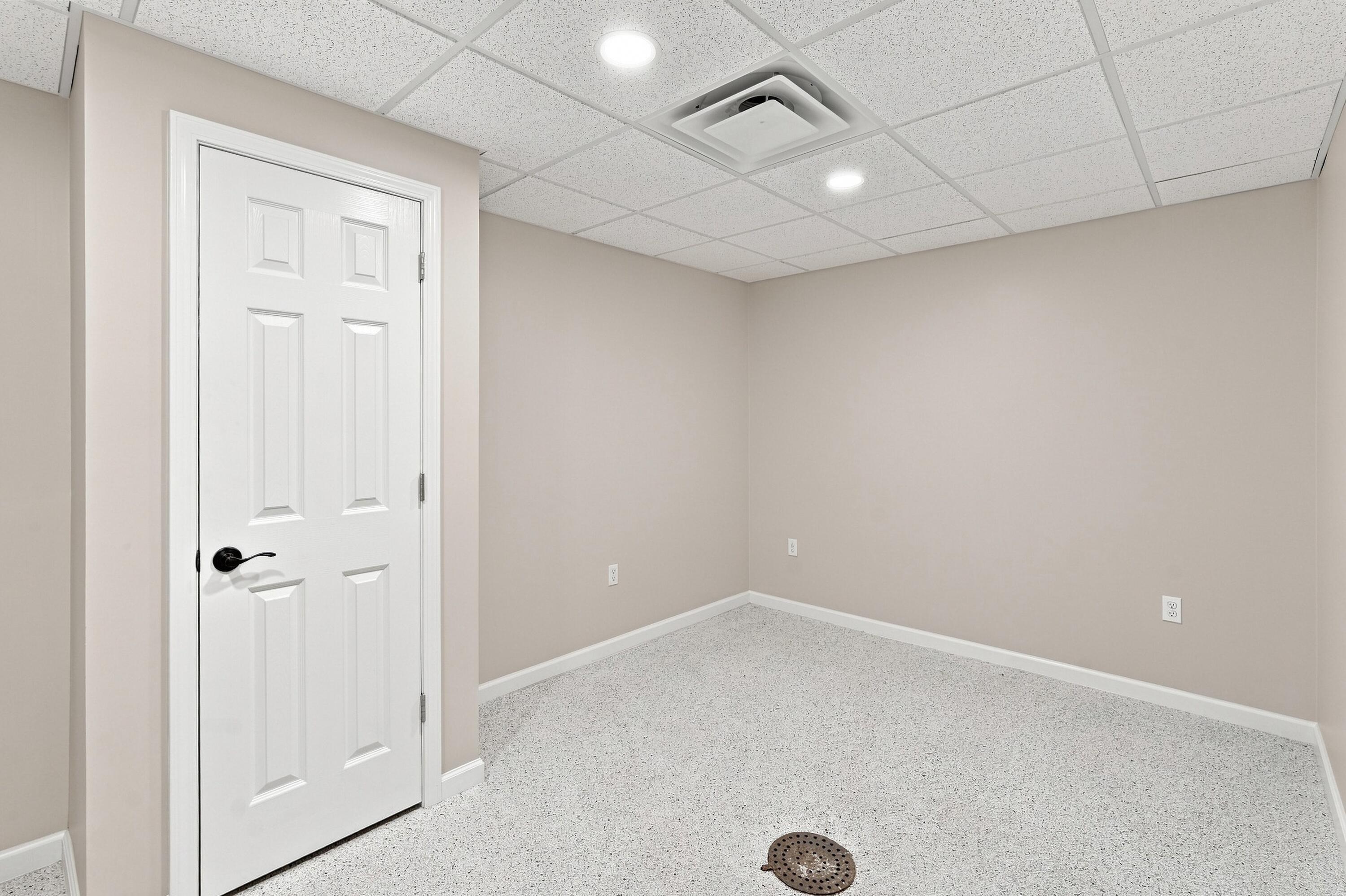 1470 N State Route 93 Property Photo 39