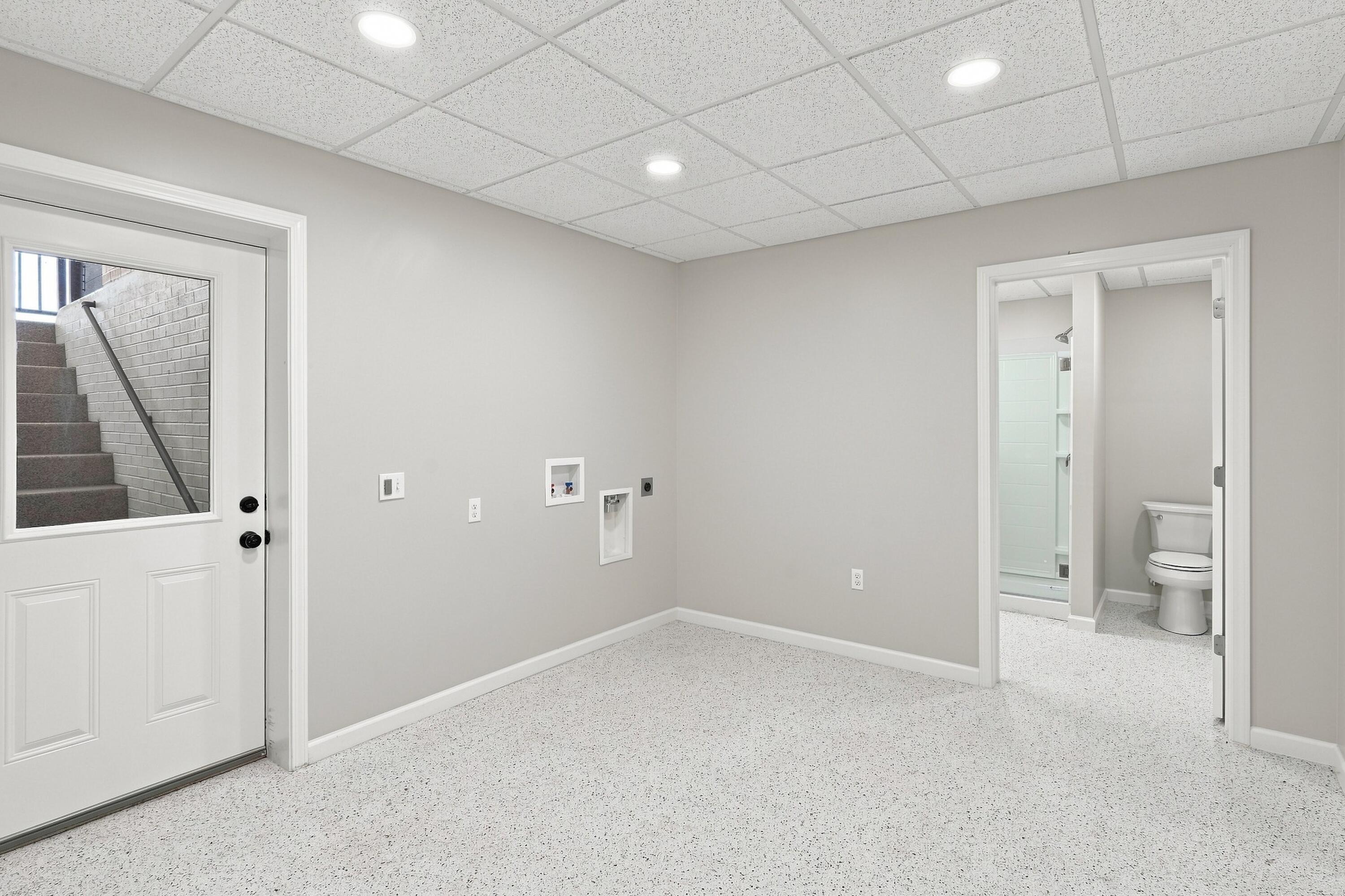 1470 N State Route 93 Property Photo 42