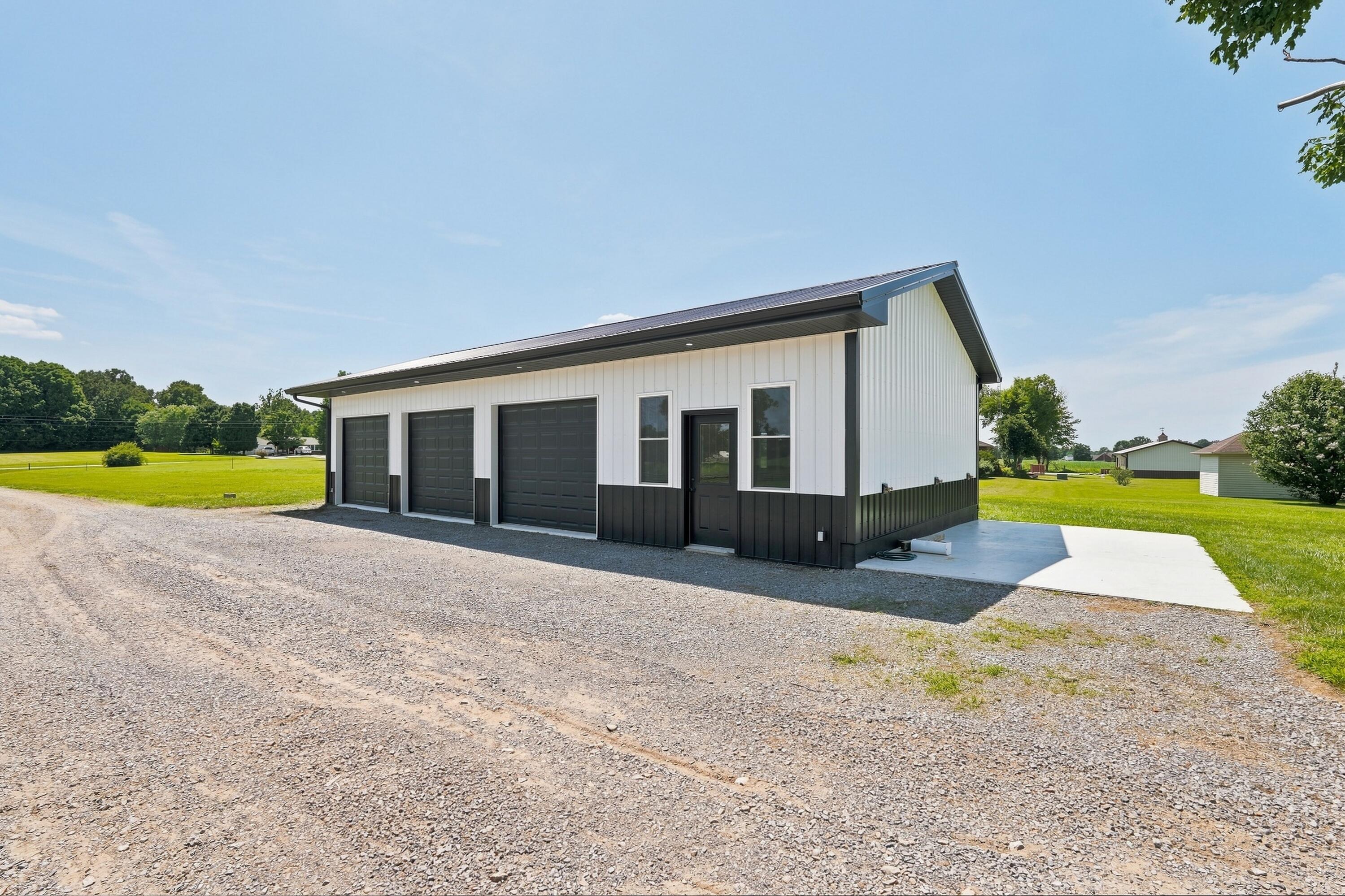 1470 N State Route 93 Property Photo 47
