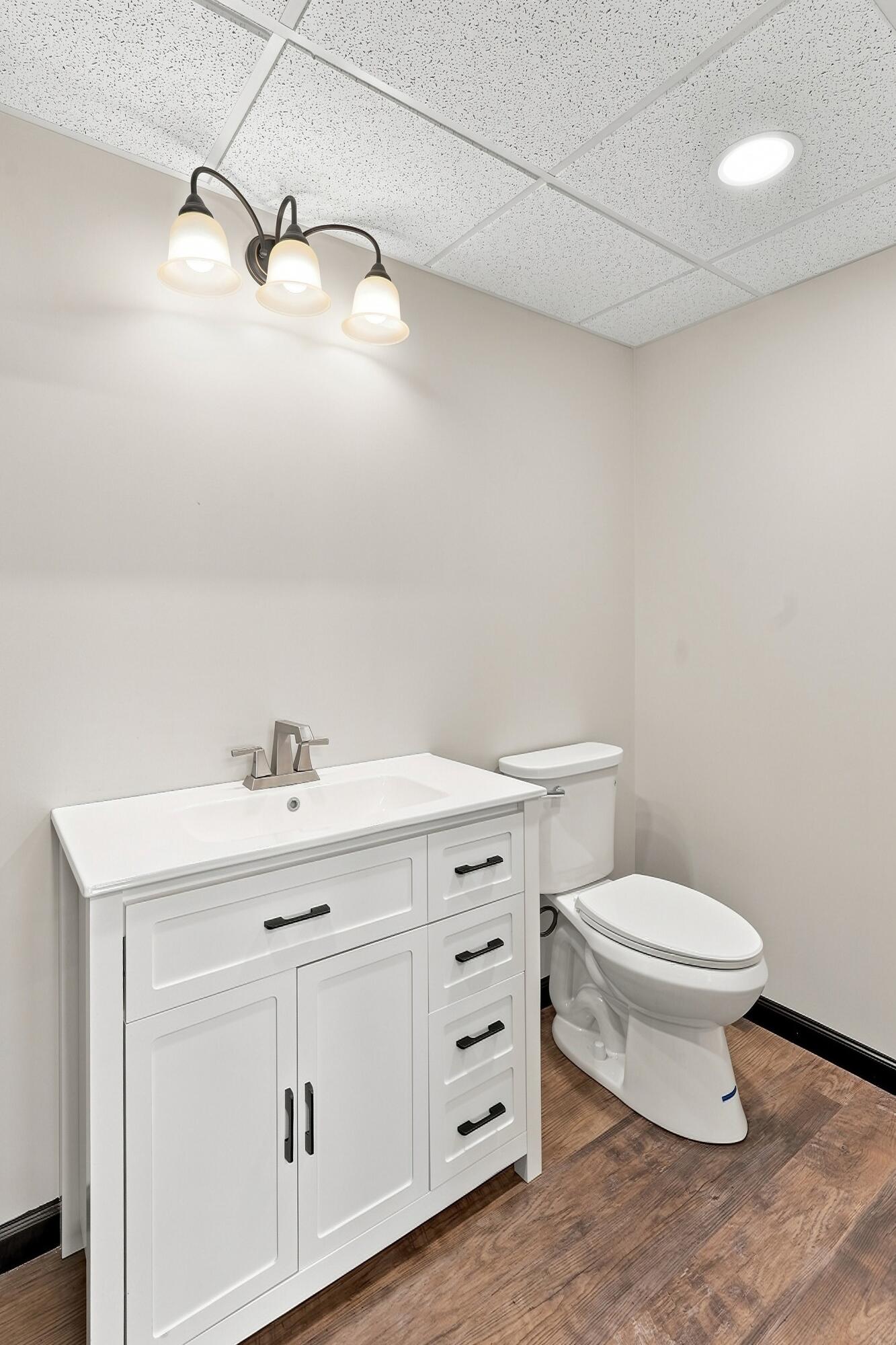 1470 N State Route 93 Property Photo 49