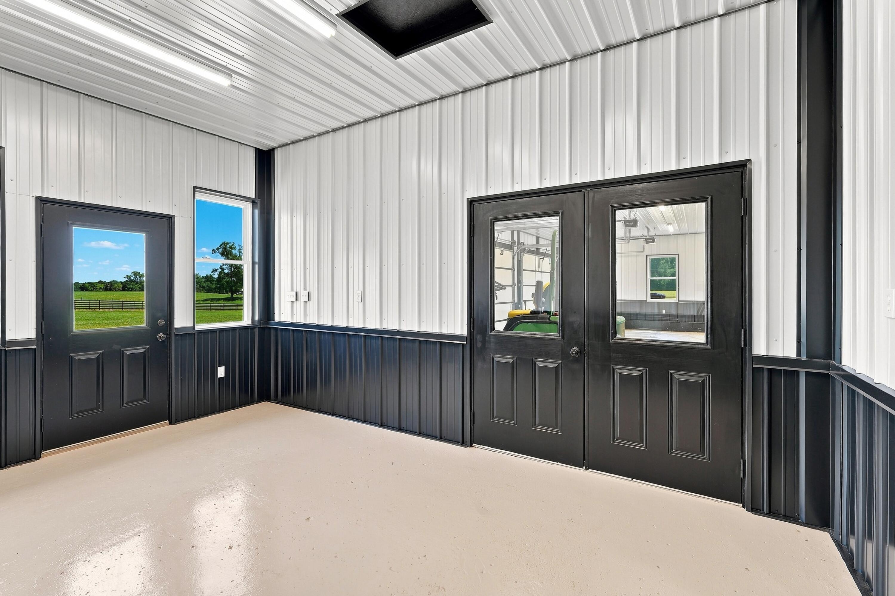 1470 N State Route 93 Property Photo 51