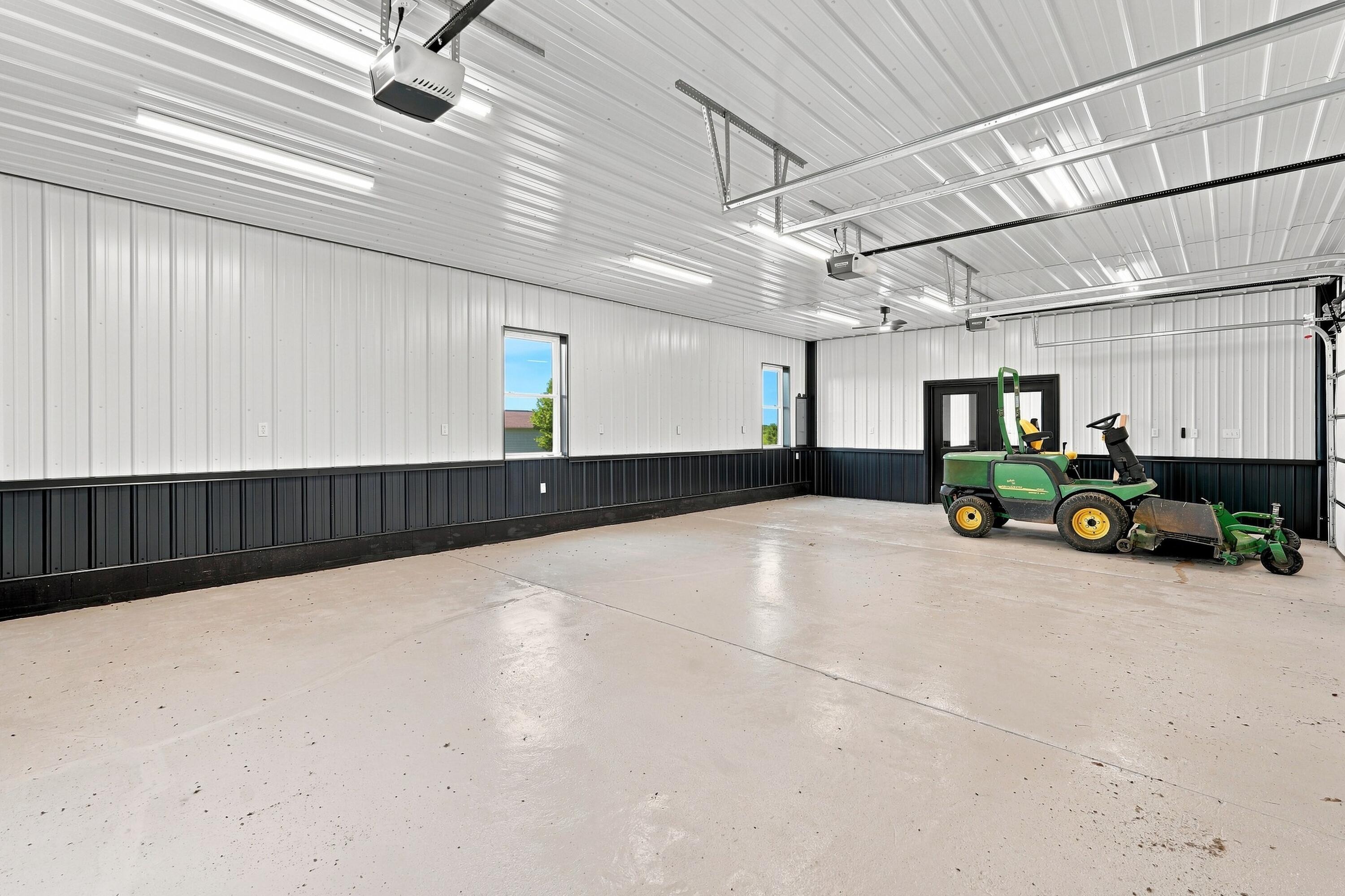 1470 N State Route 93 Property Photo 54