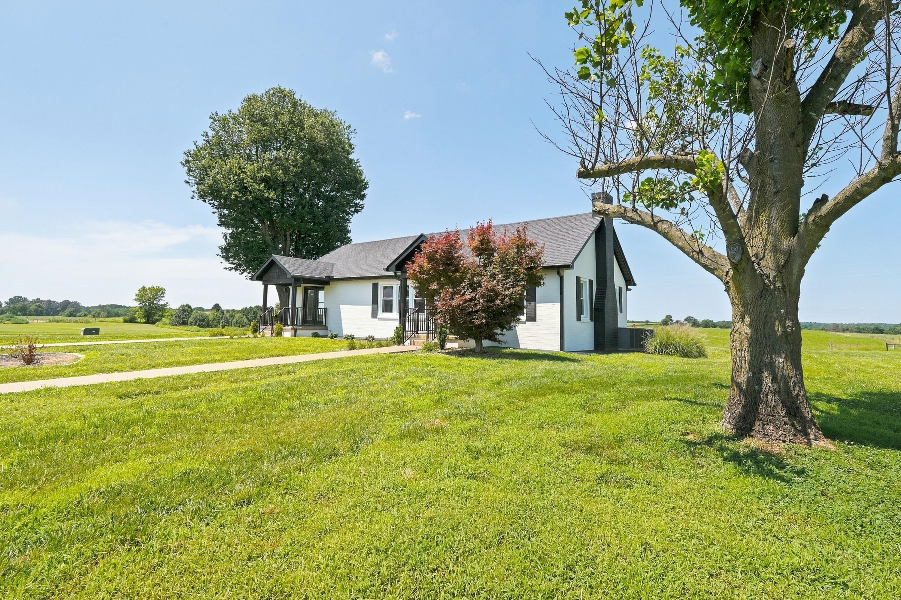 1470 N State Route 93 Property Photo 66
