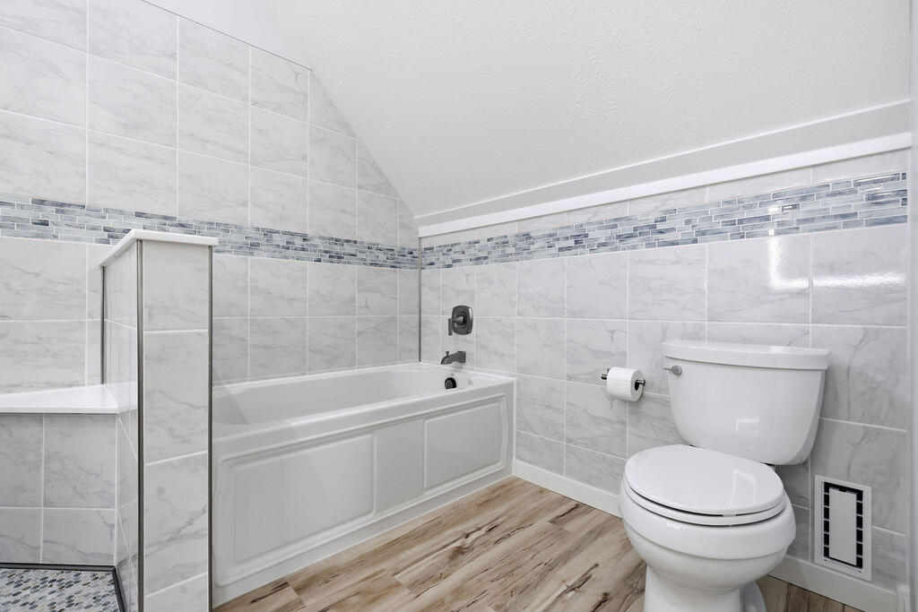 89 Pheasant Lane Property Photo 22