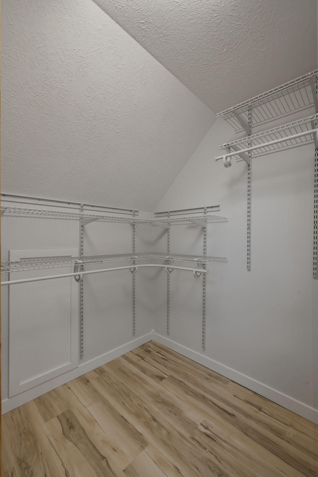 89 Pheasant Lane Property Photo 23