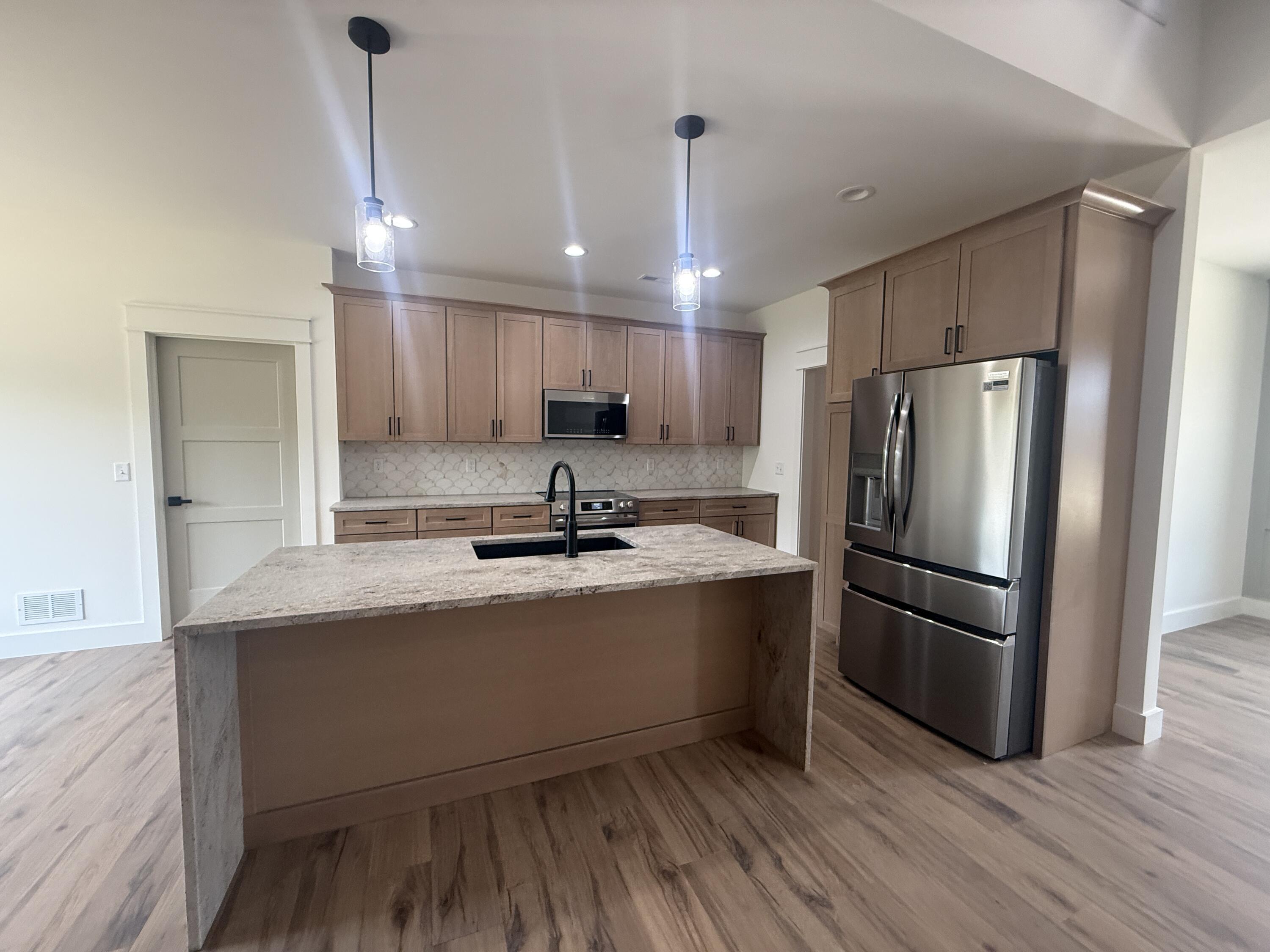 303 Silverline Court Property Photo 6