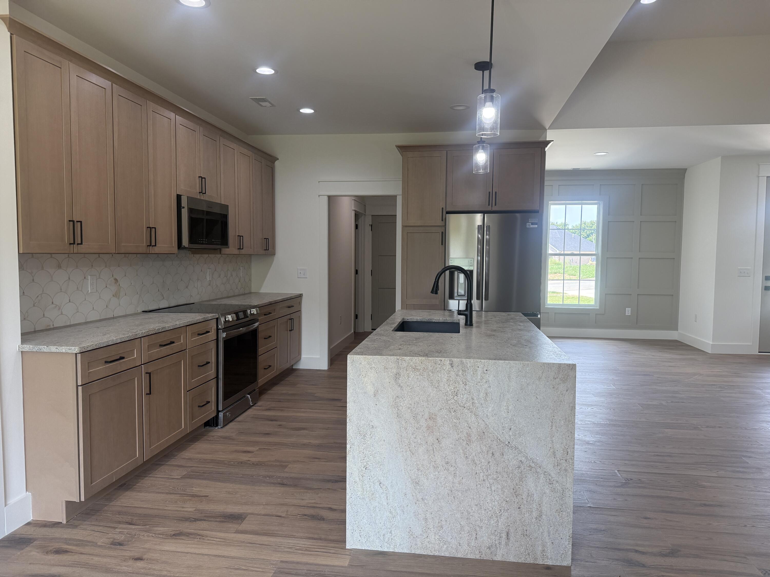 303 Silverline Court Property Photo 9