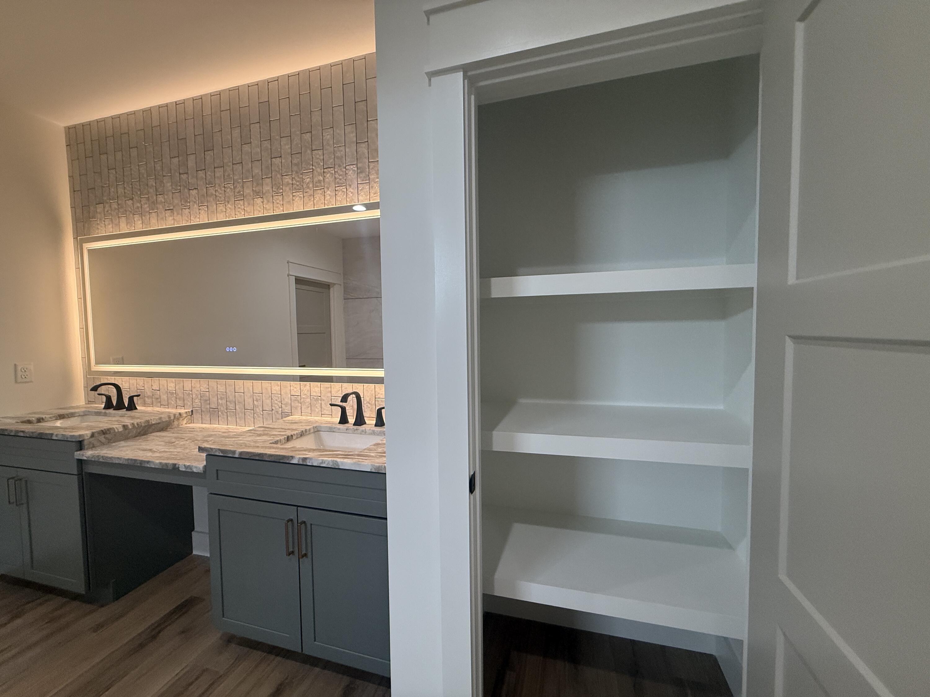 303 Silverline Court Property Photo 18