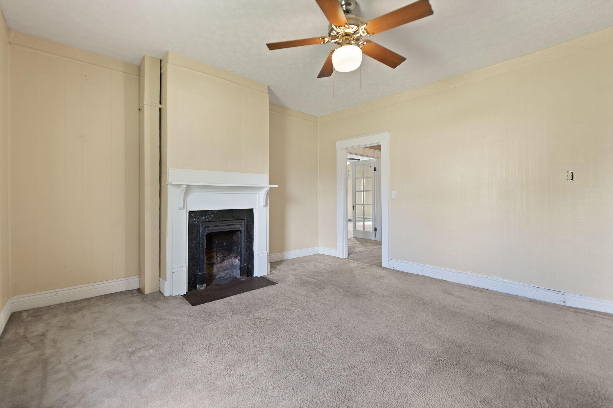 211 Whitley Street Property Photo 25