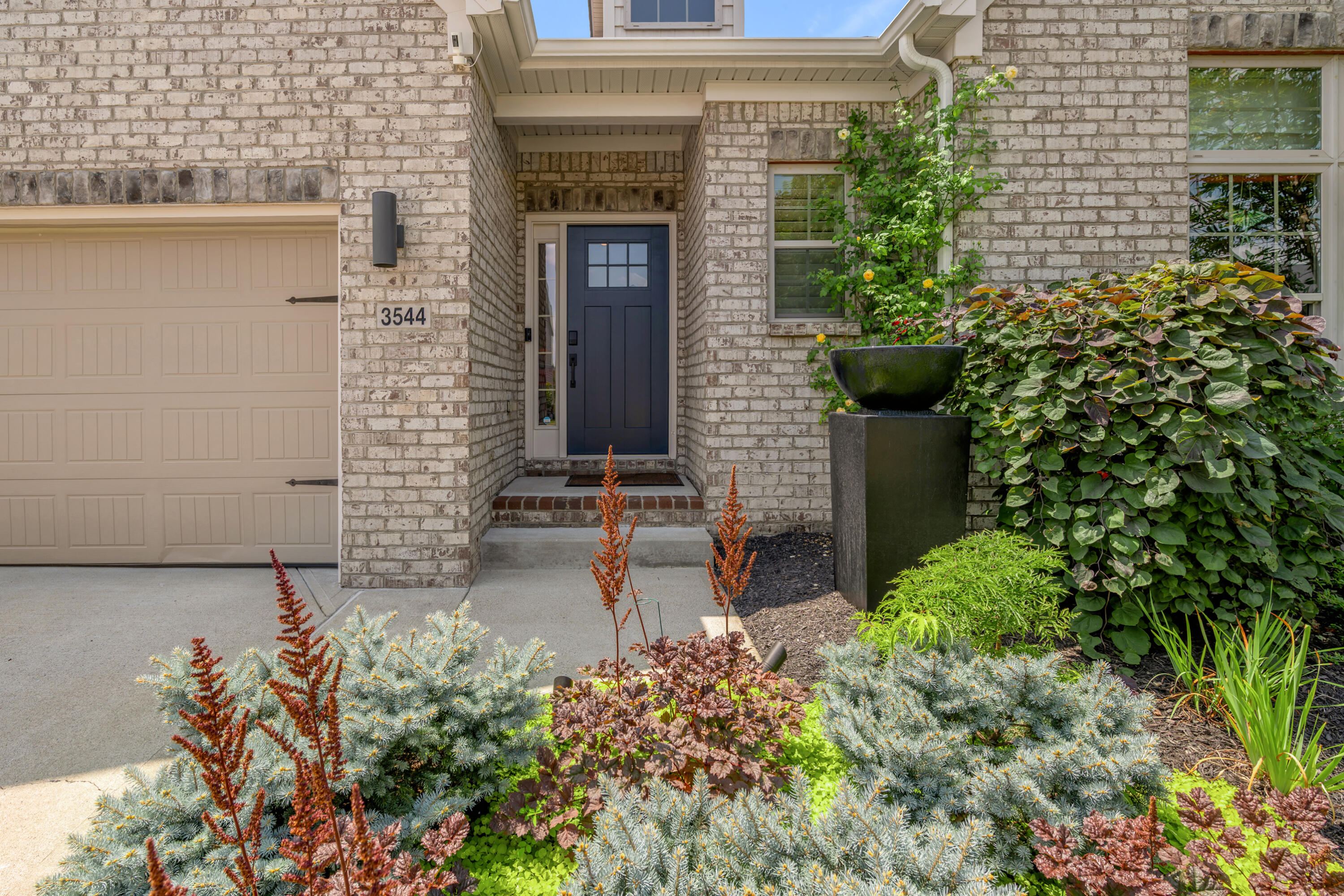 3544 Handsboro Park Property Photo 4