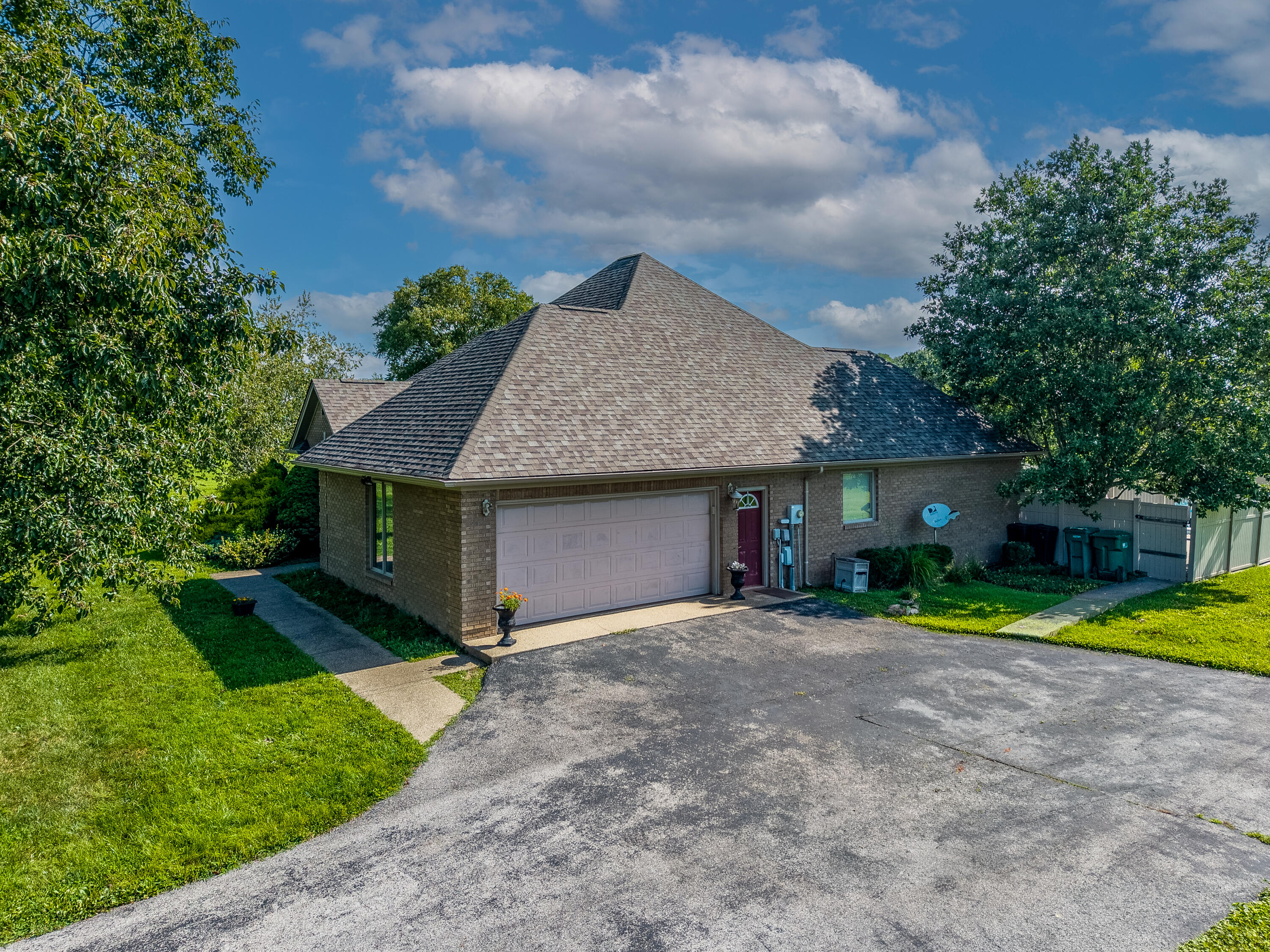 71 Jersey Way Property Photo 4