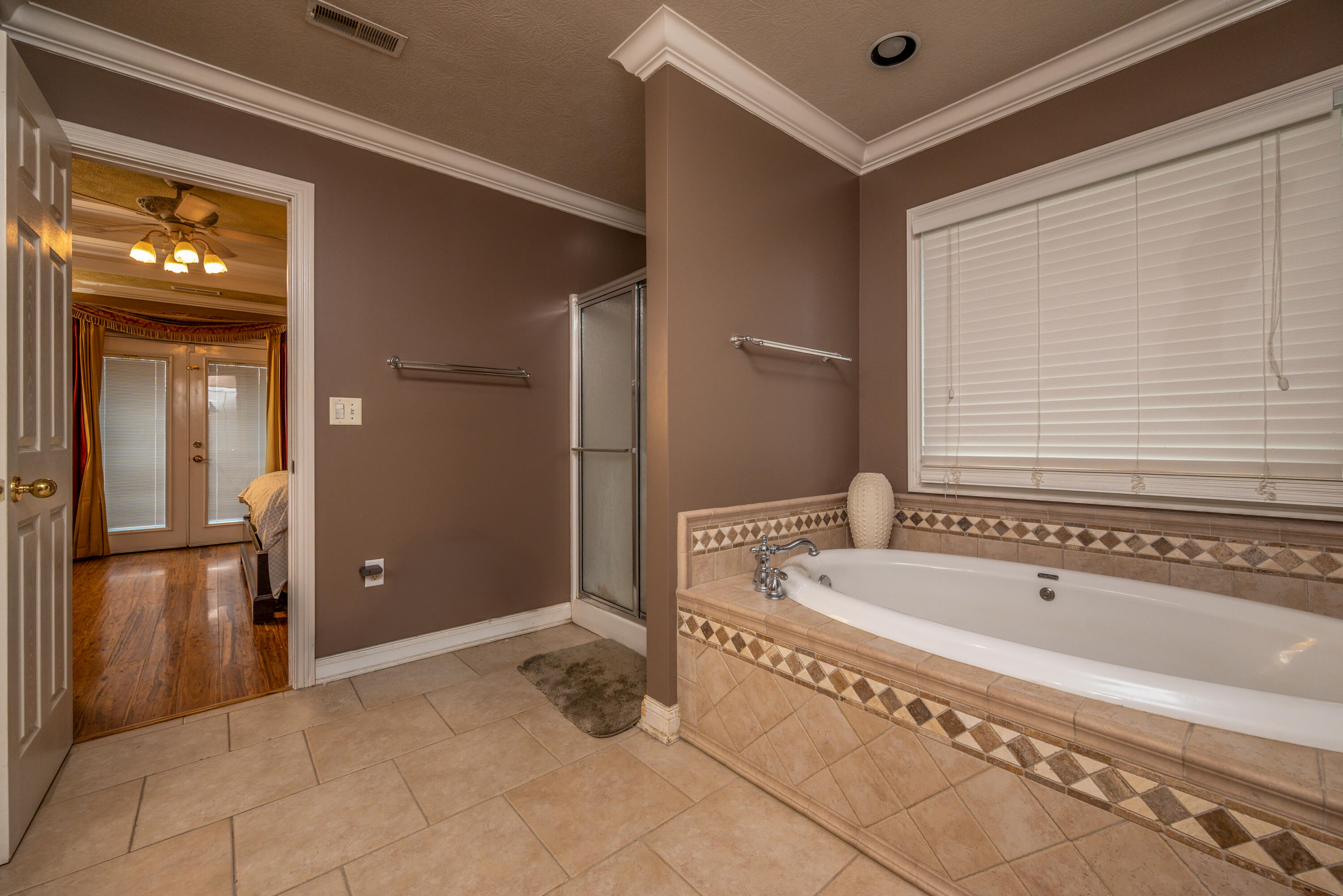 71 Jersey Way Property Photo 24