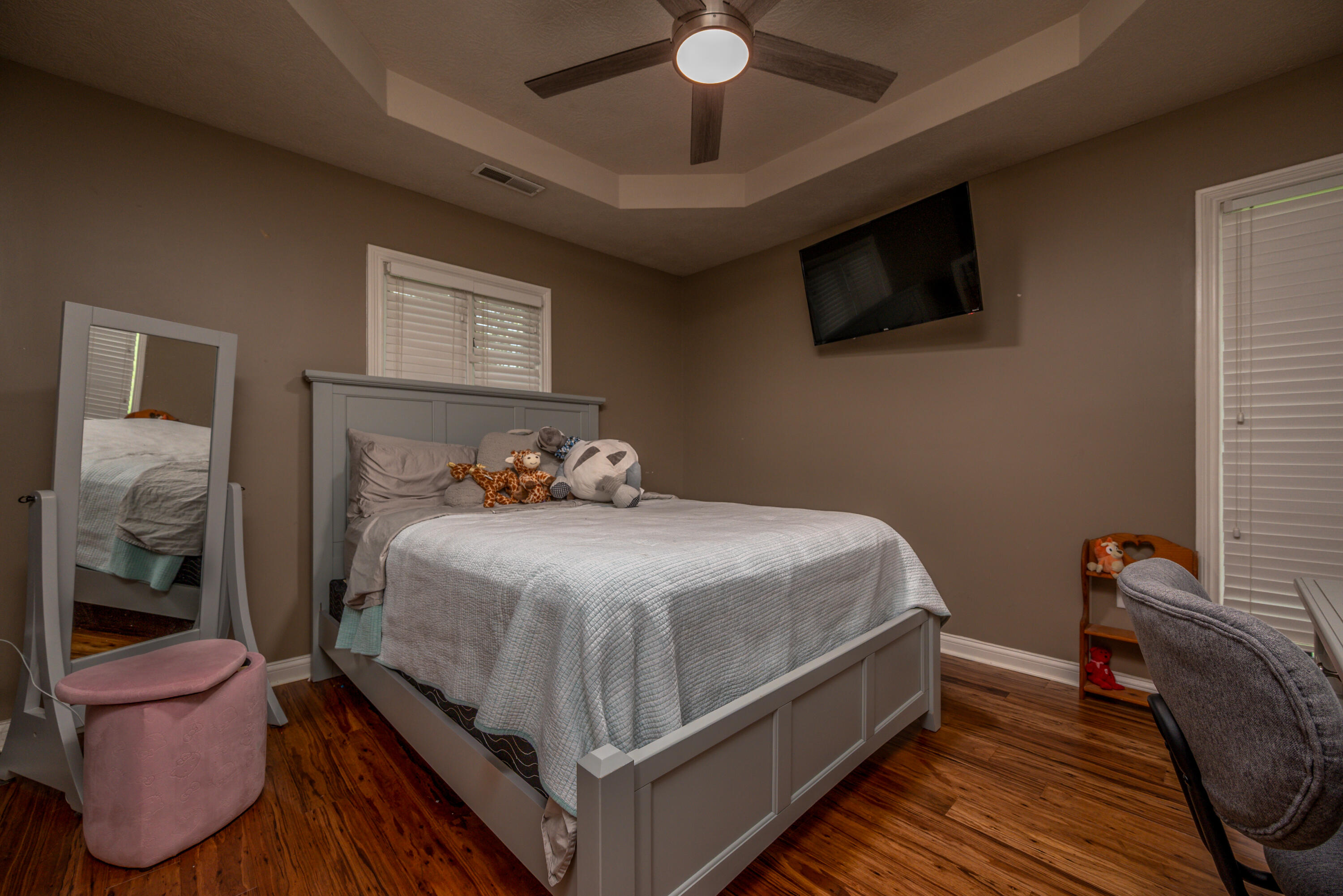 71 Jersey Way Property Photo 30