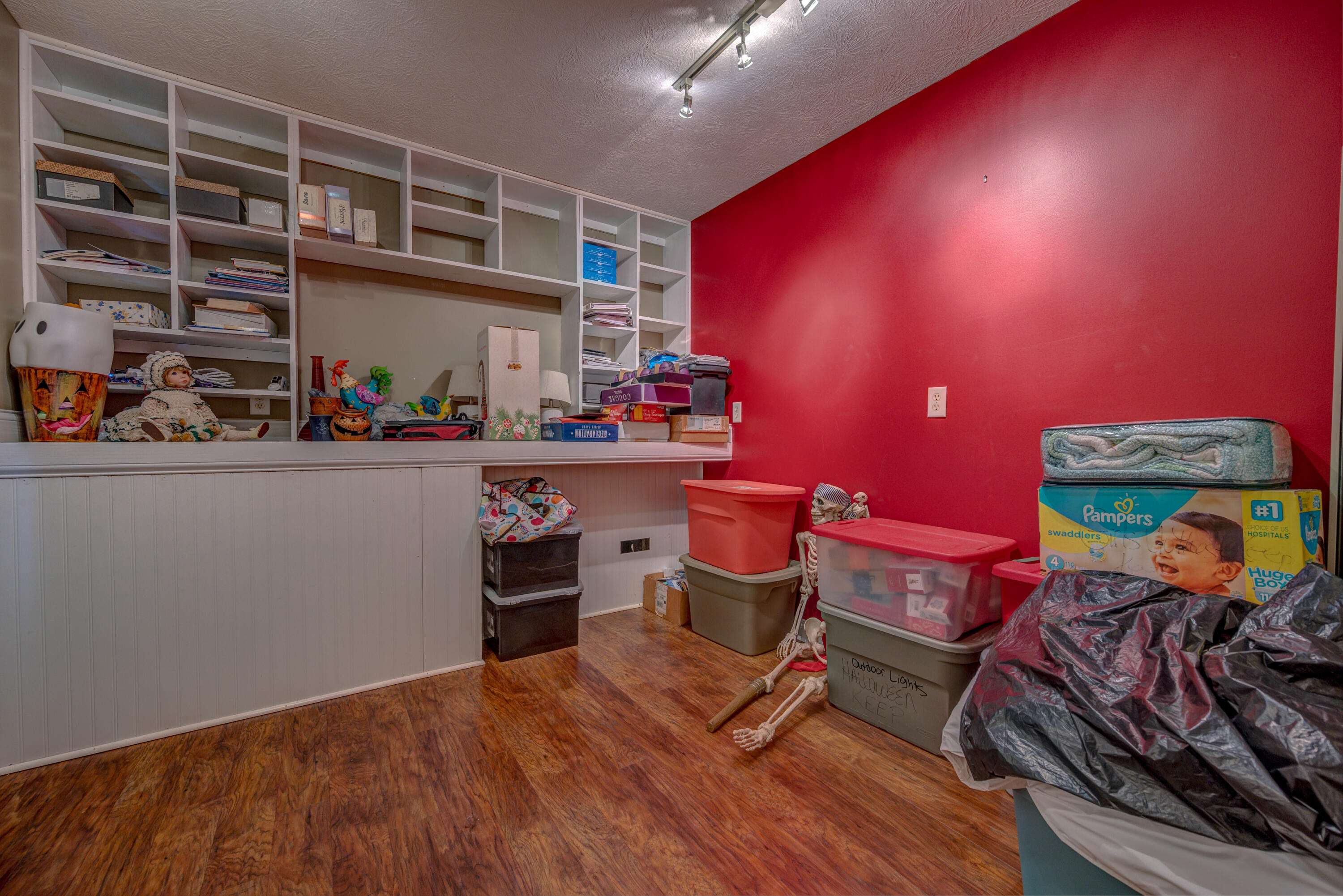 71 Jersey Way Property Photo 39