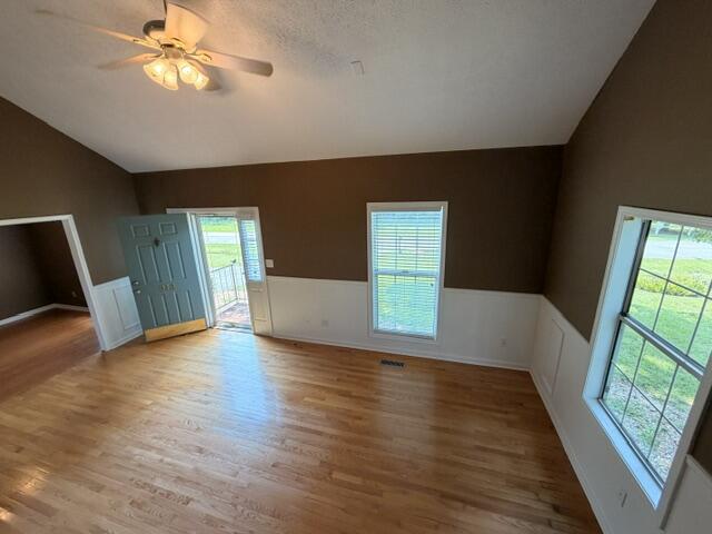 313 Dawn Drive Property Photo 2
