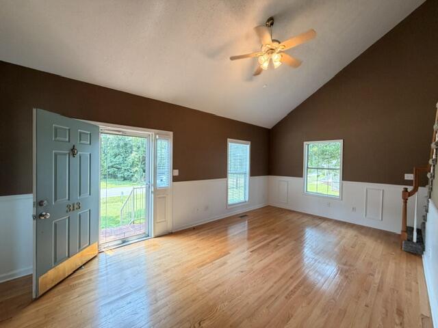 313 Dawn Drive Property Photo 3