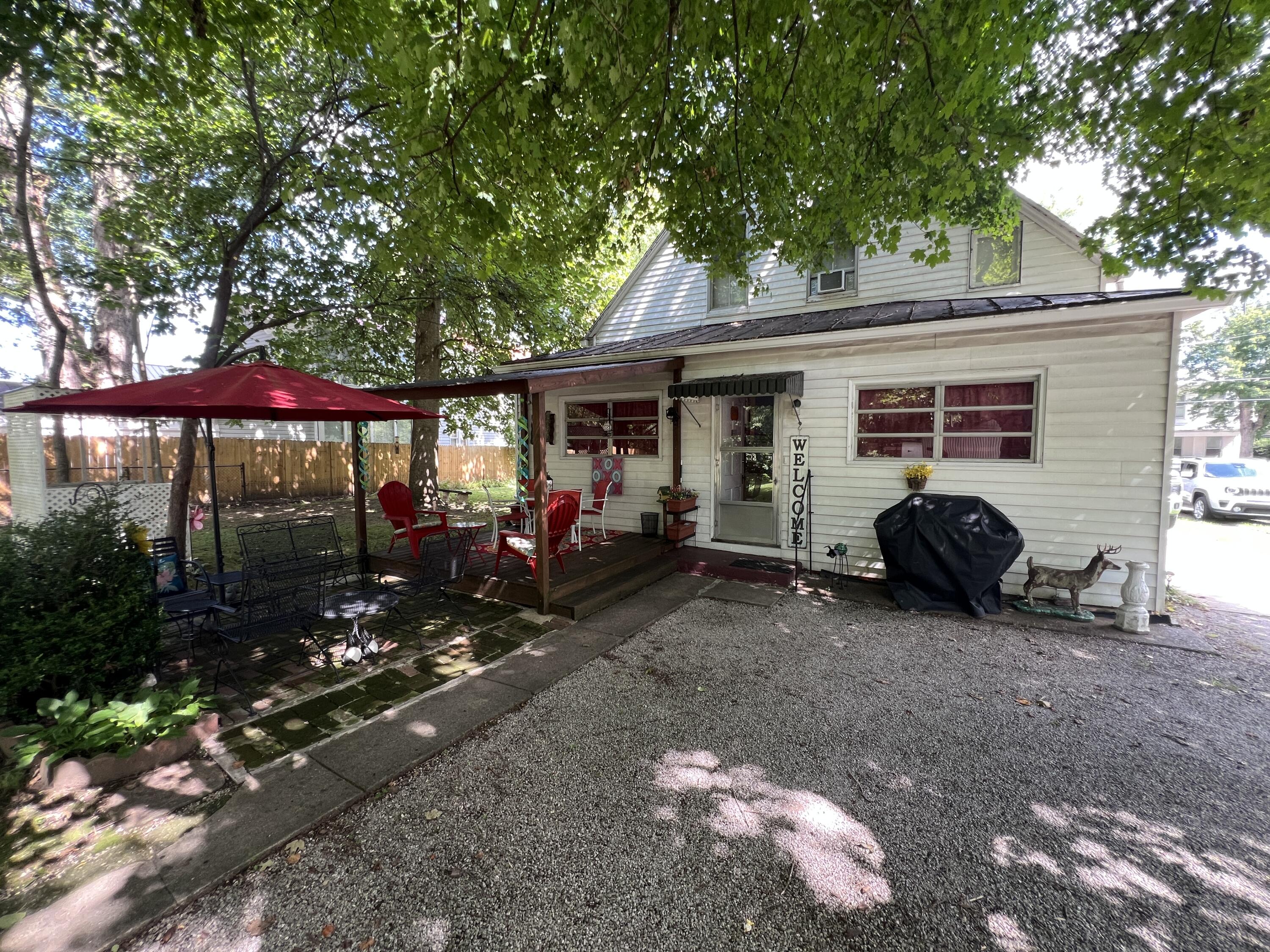430 Forest Avenue Property Photo 3