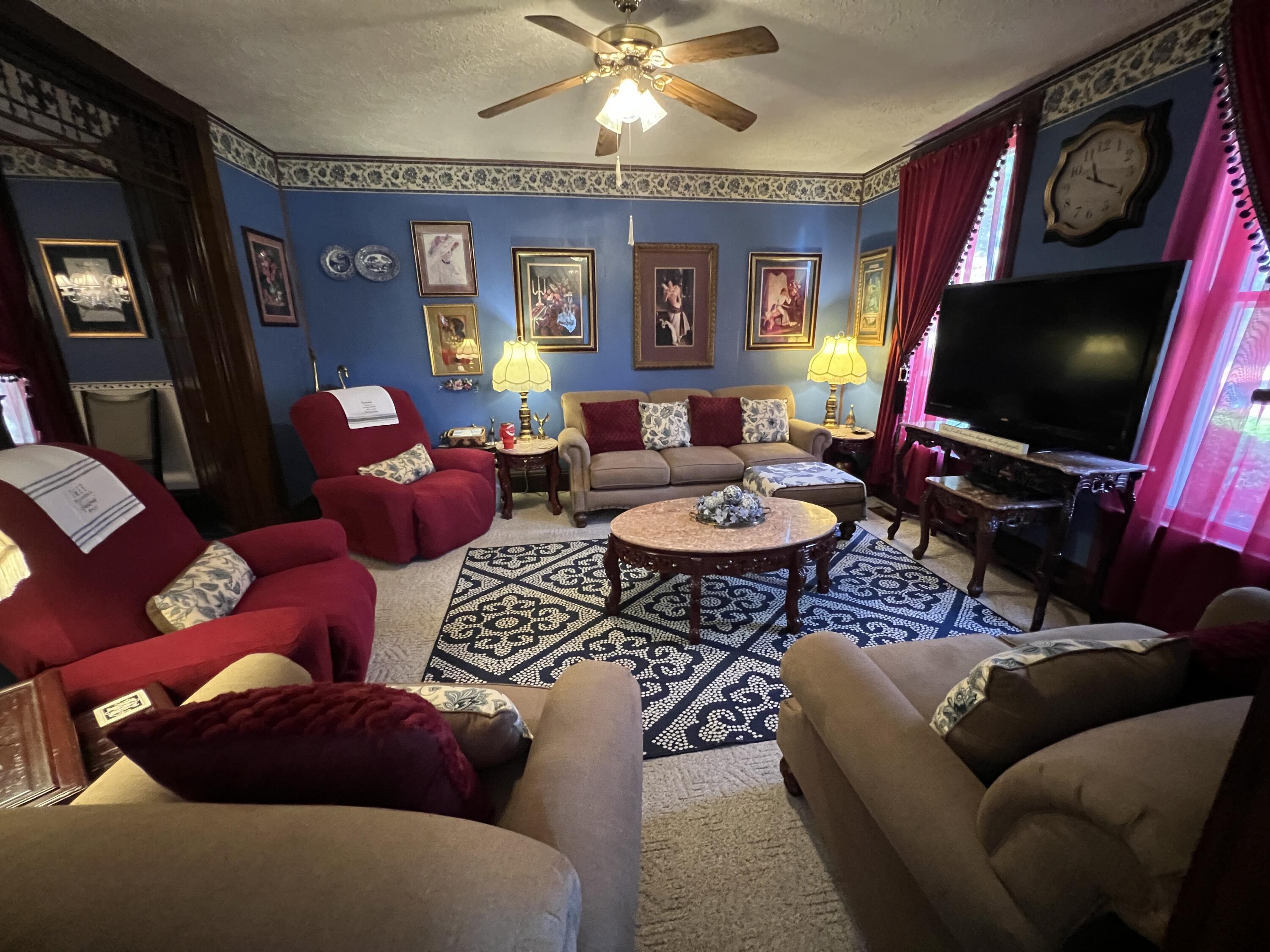 430 Forest Avenue Property Photo 9