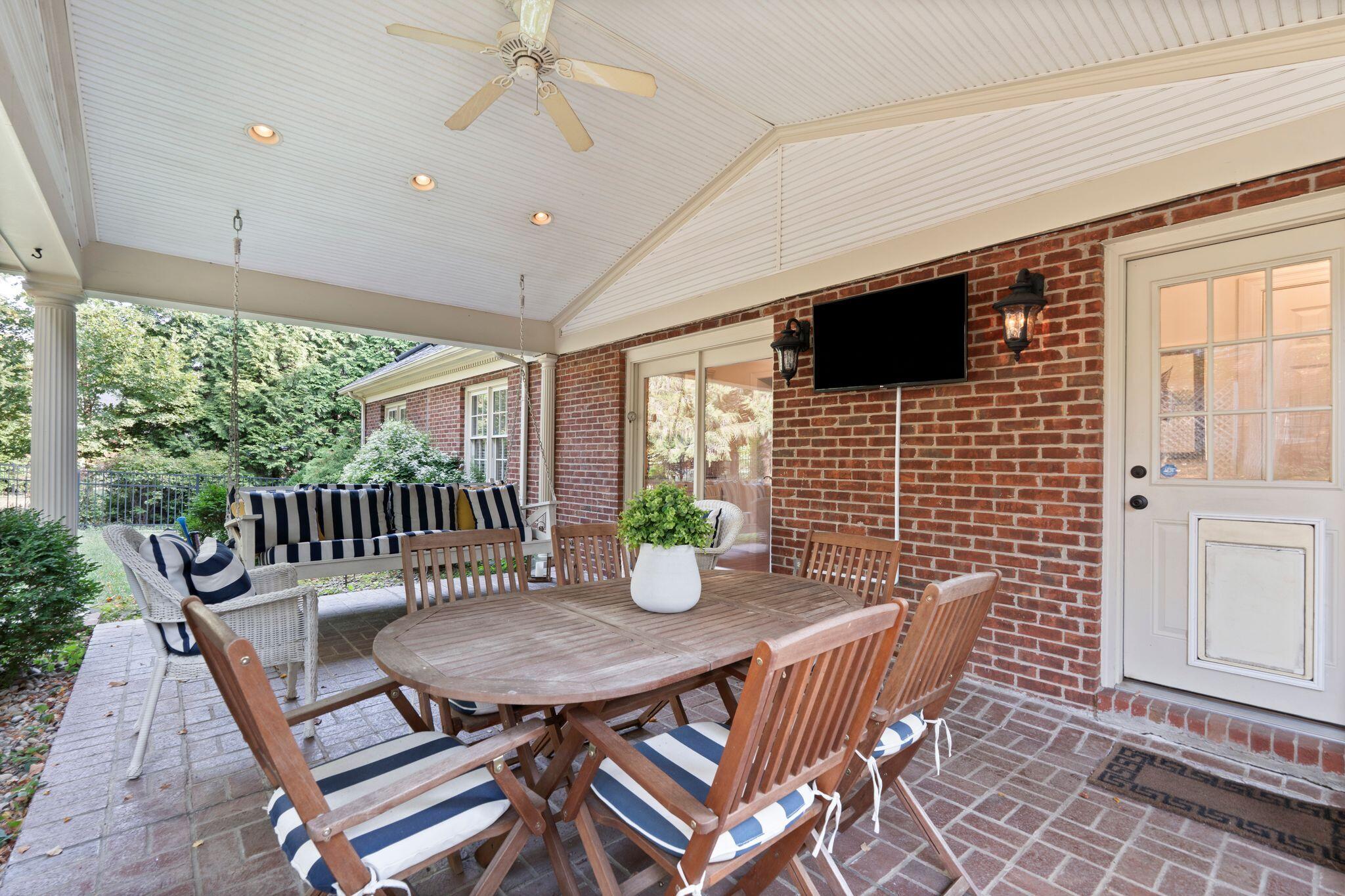2197 Taborlake Circle Property Photo 46