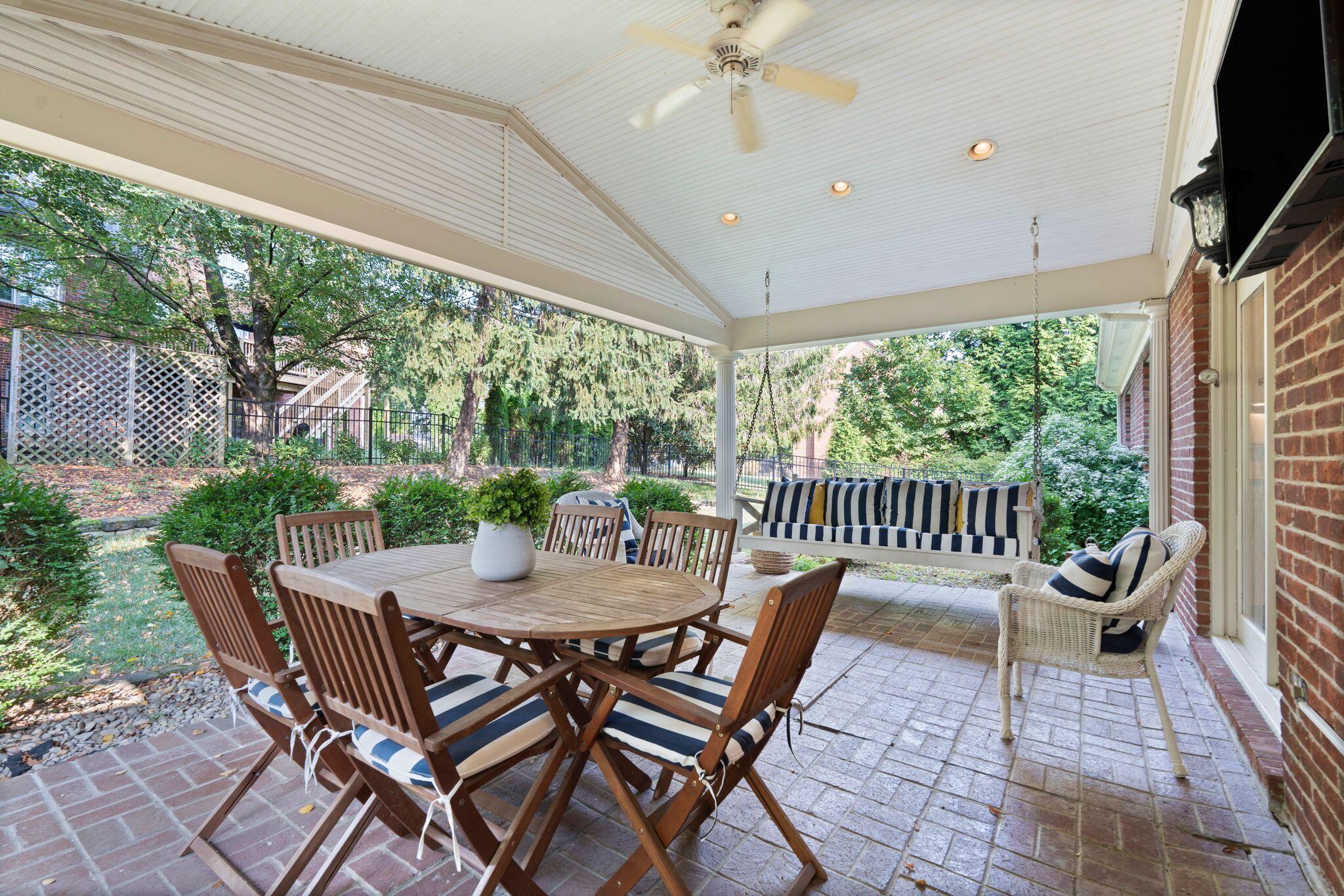 2197 Taborlake Circle Property Photo 47