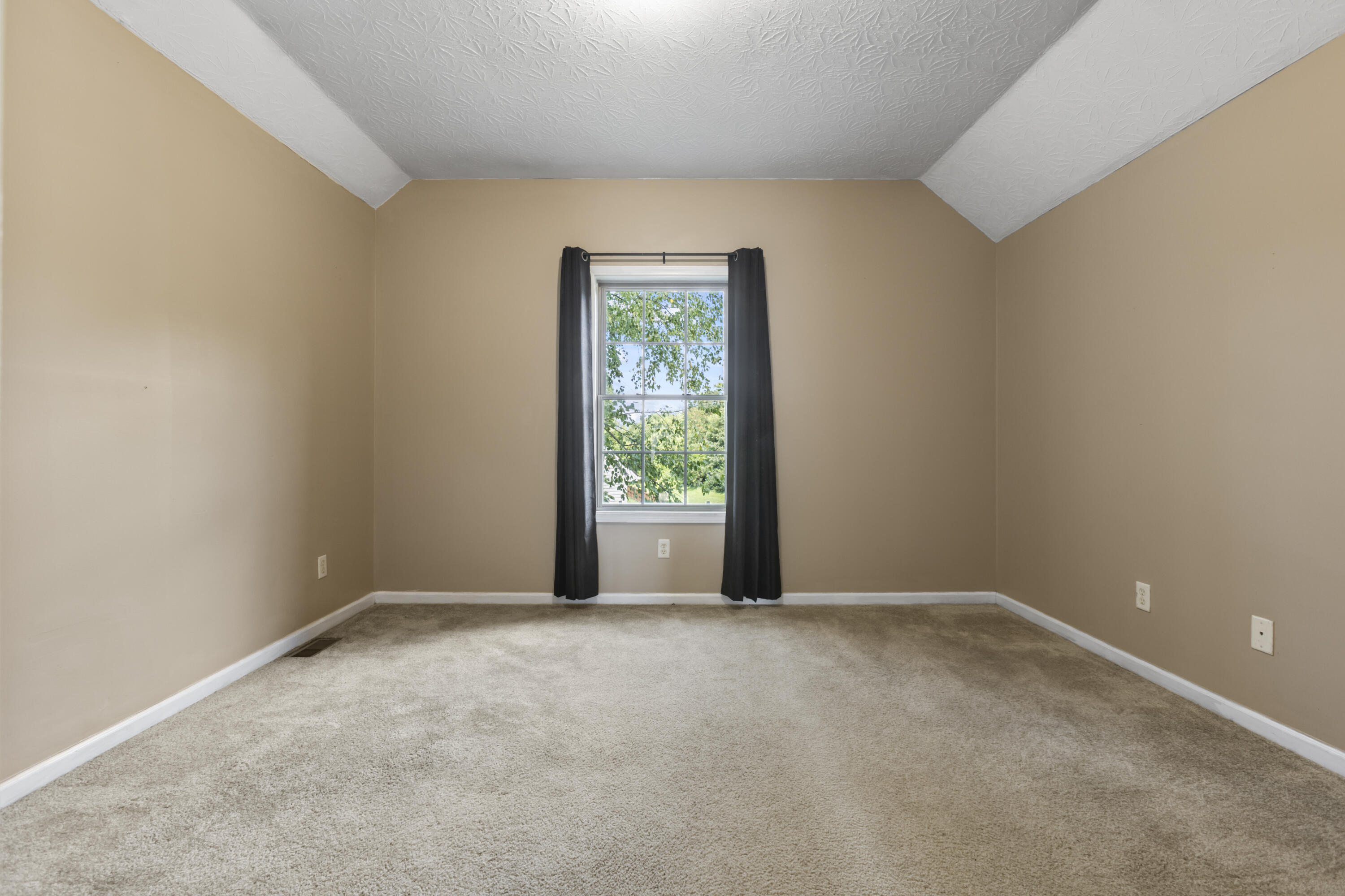 106 Oconner Court Property Photo 22