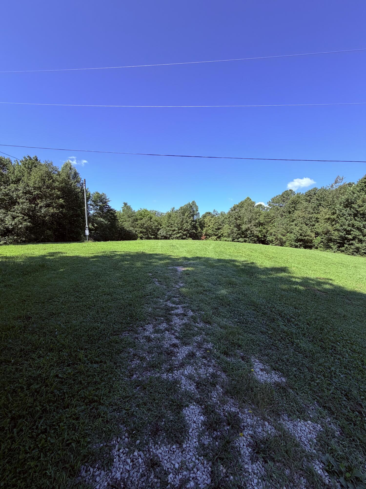 1305 1305 Hawk Creek Rd Road Property Photo 11