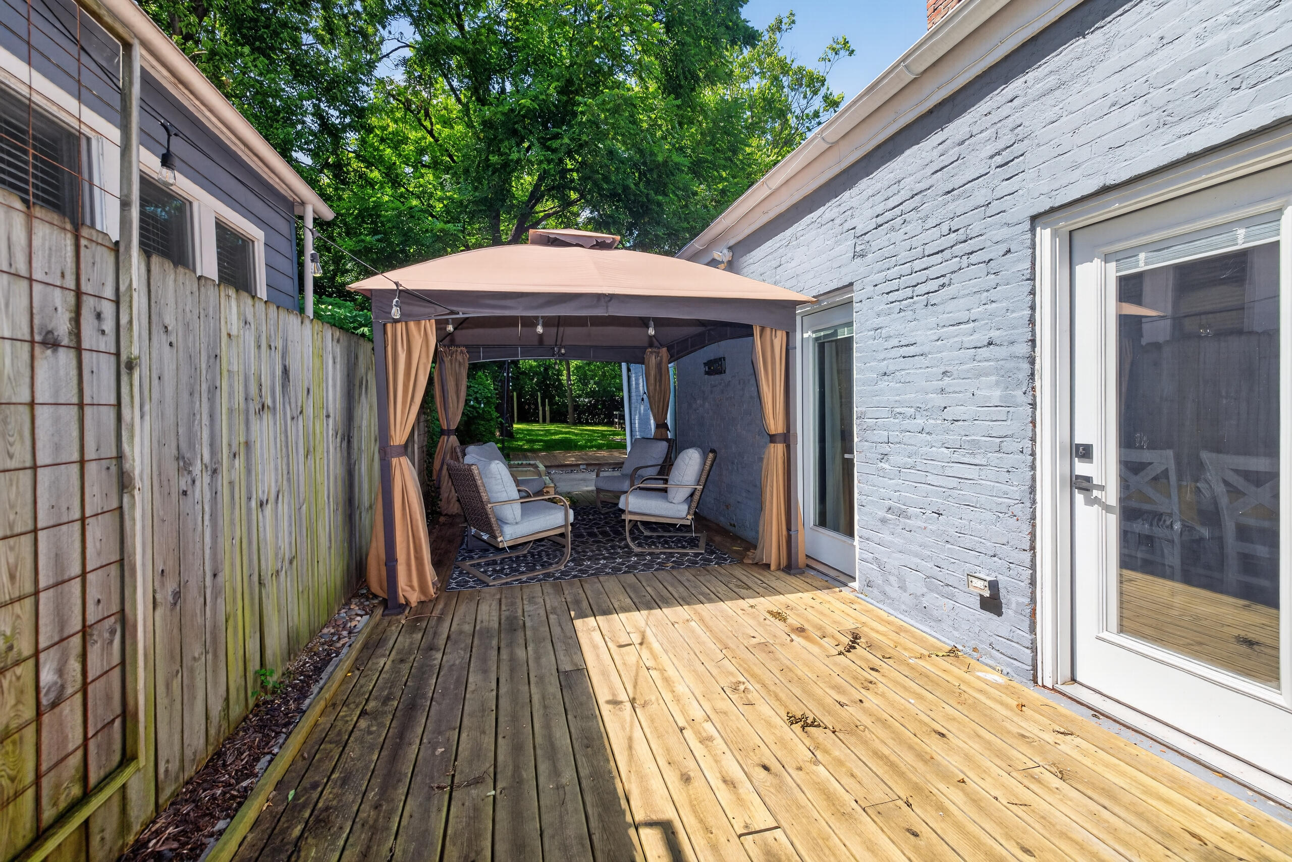 617 N Broadway Property Photo 35