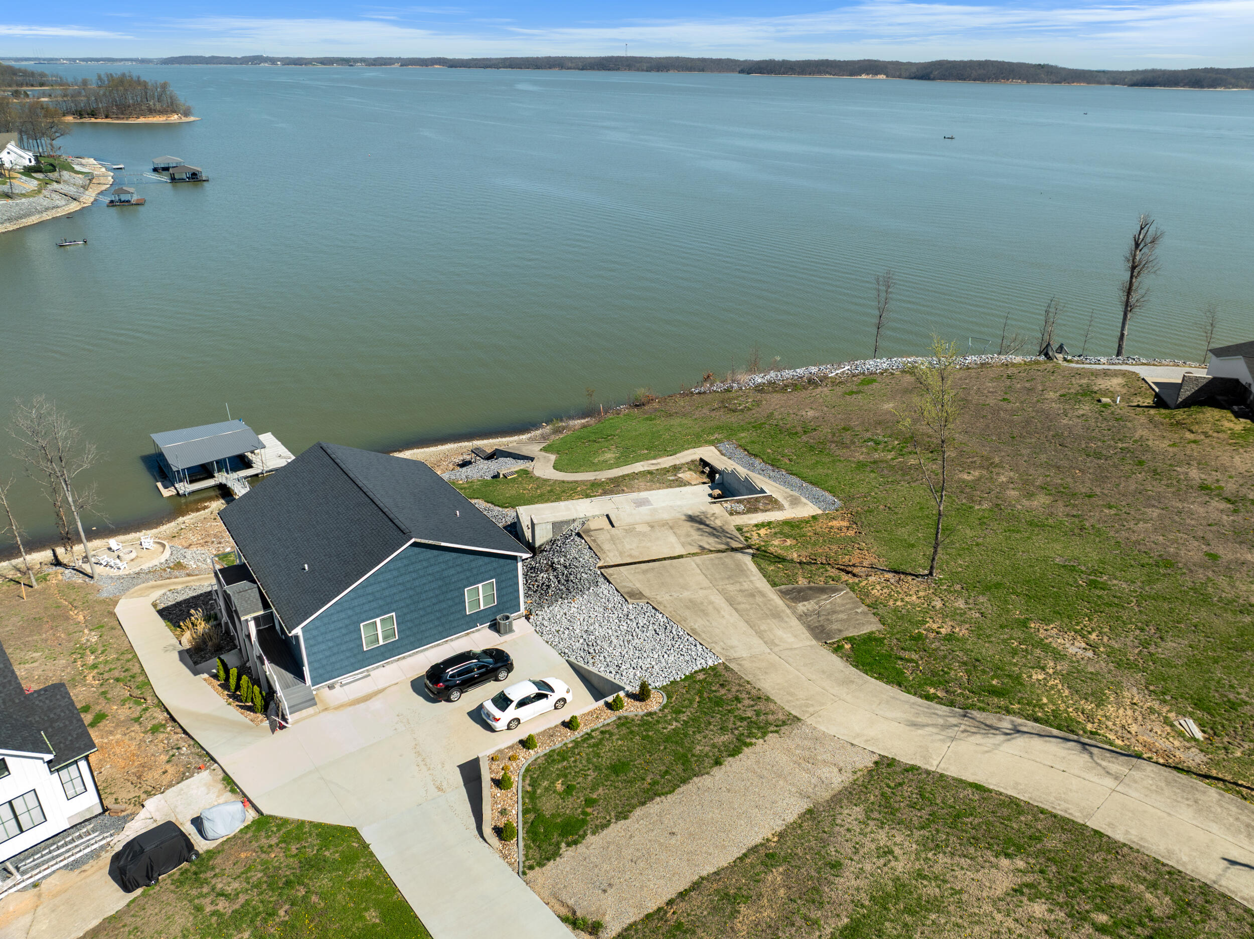 583 Sherwood Drive Property Photo 3