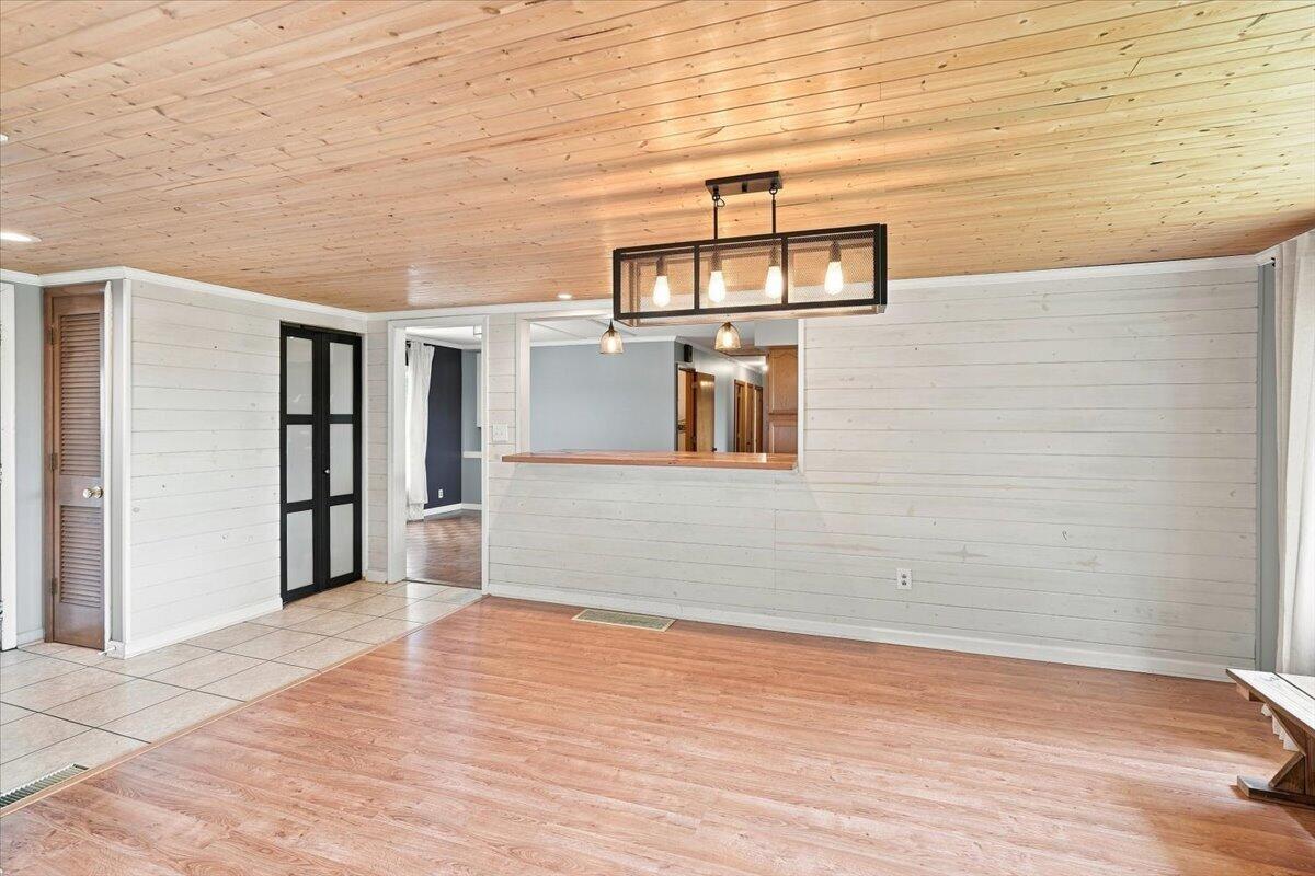 314 J D Bugg Road Property Photo 2