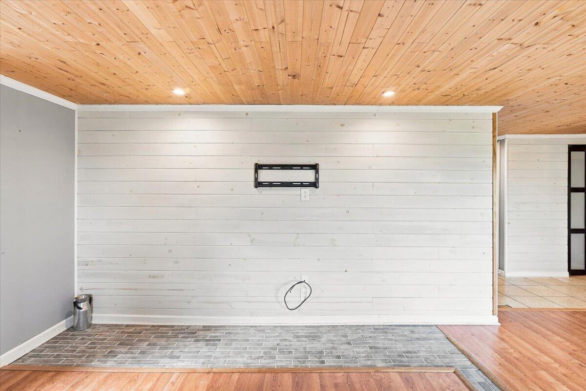 314 J D Bugg Road Property Photo 9