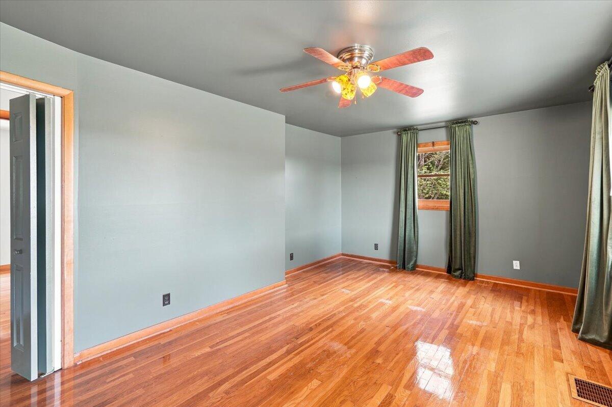 314 J D Bugg Road Property Photo 18