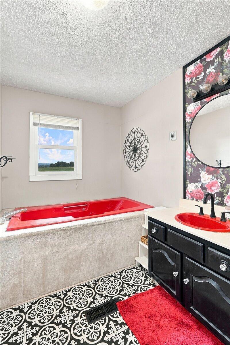 314 J D Bugg Road Property Photo 26