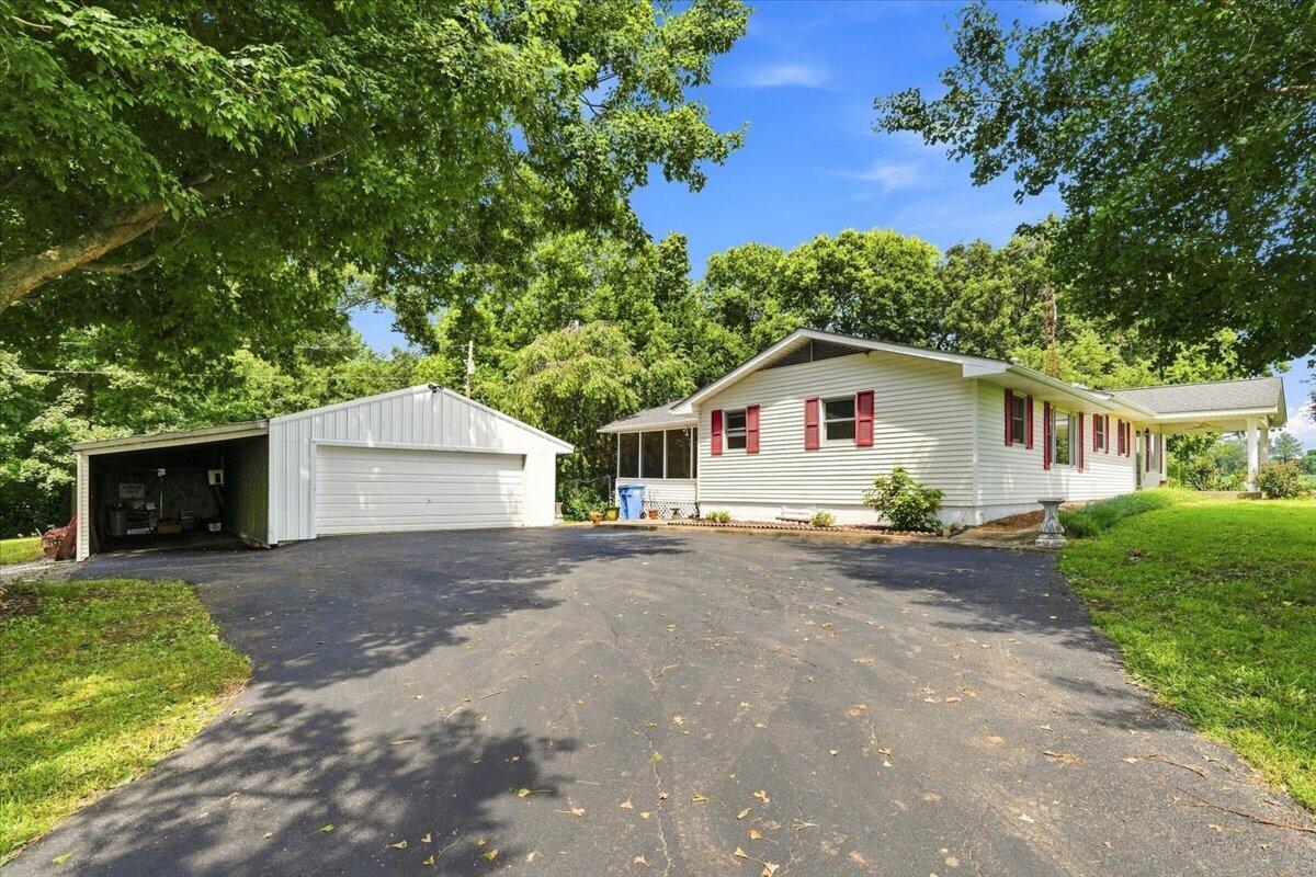 314 J D Bugg Road Property Photo 56