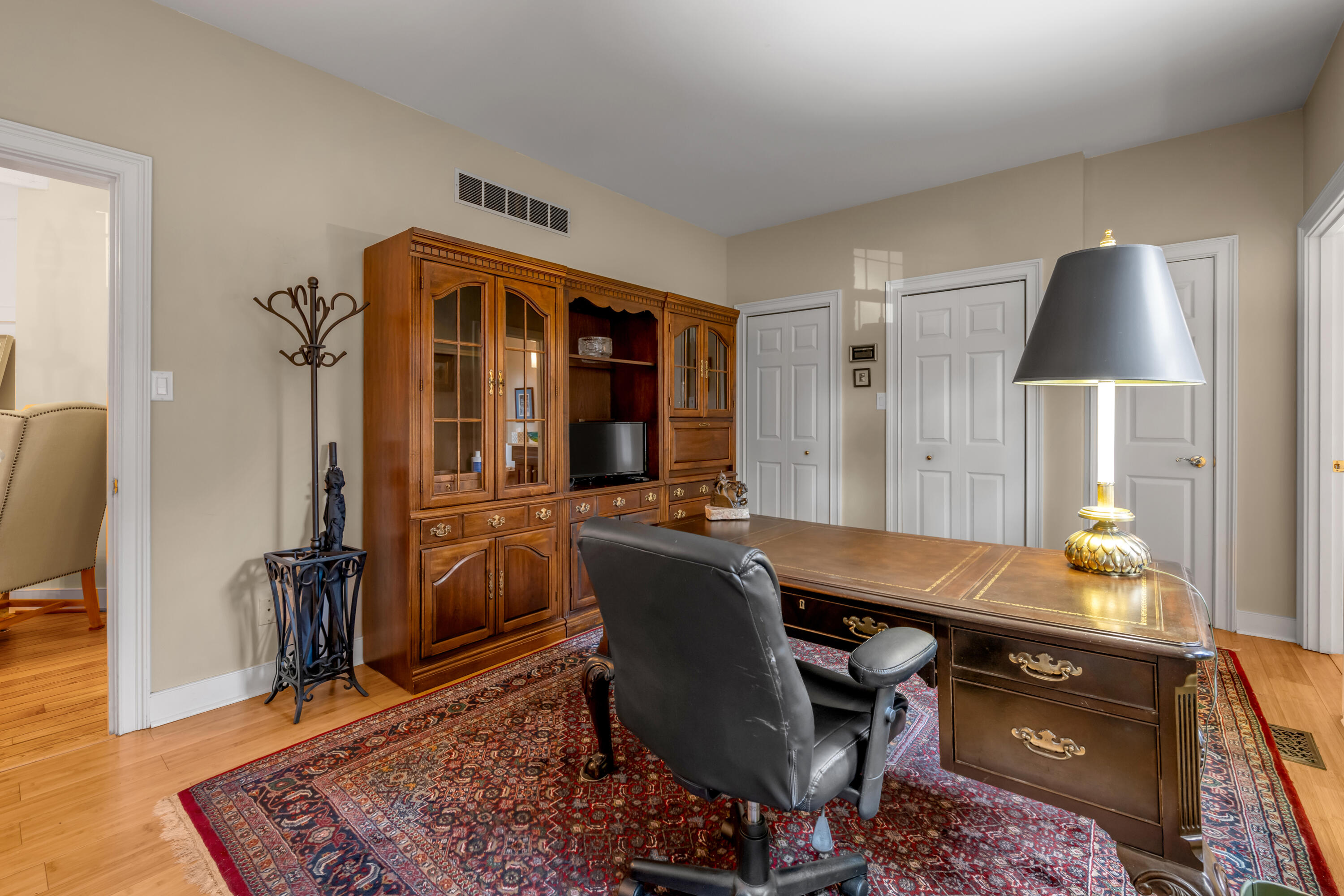 272 Chippendale Circle Property Photo 33