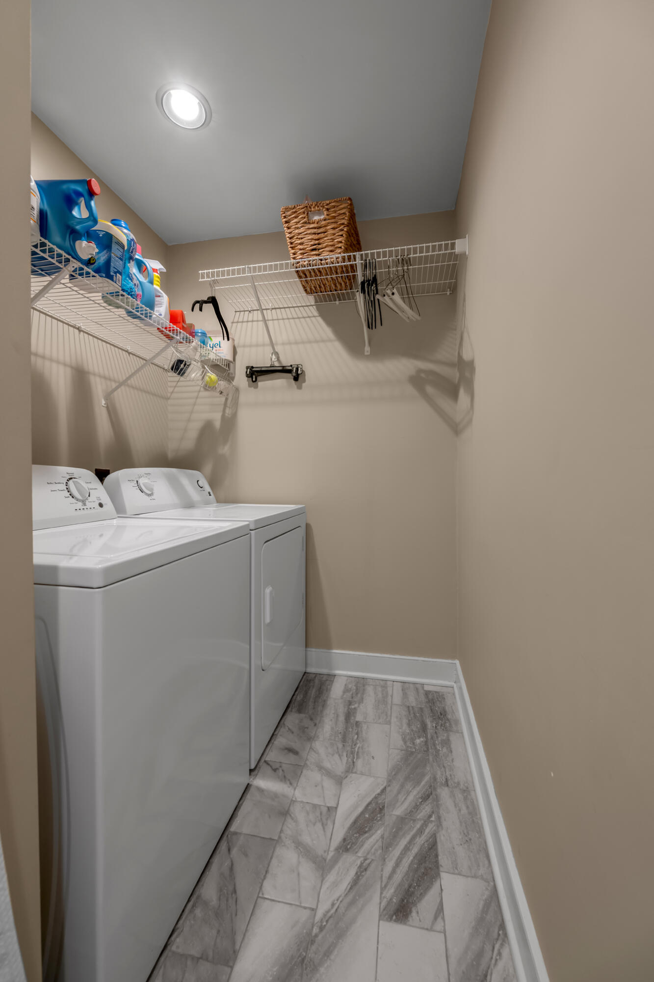 272 Chippendale Circle Property Photo 39
