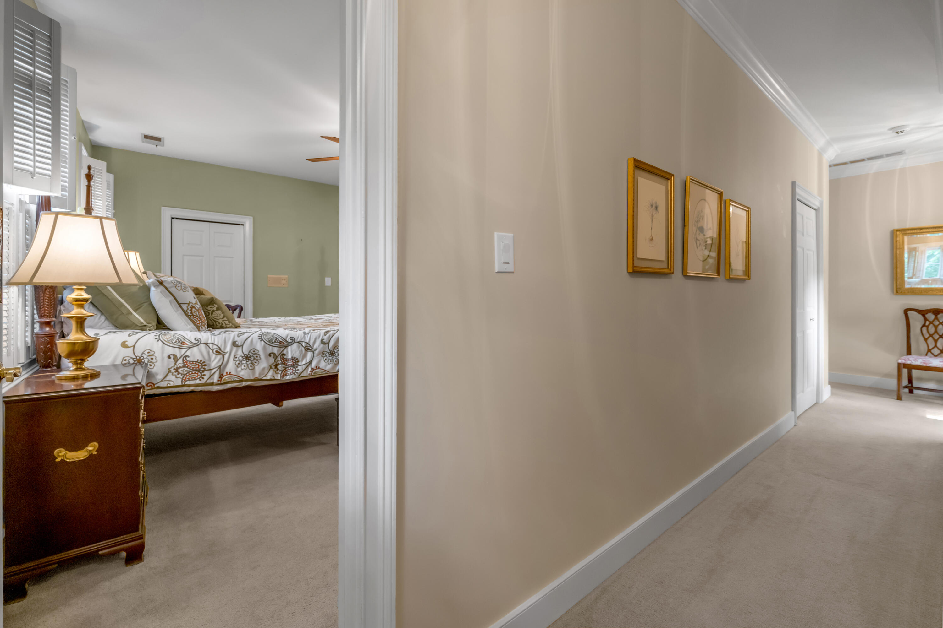 272 Chippendale Circle Property Photo 41