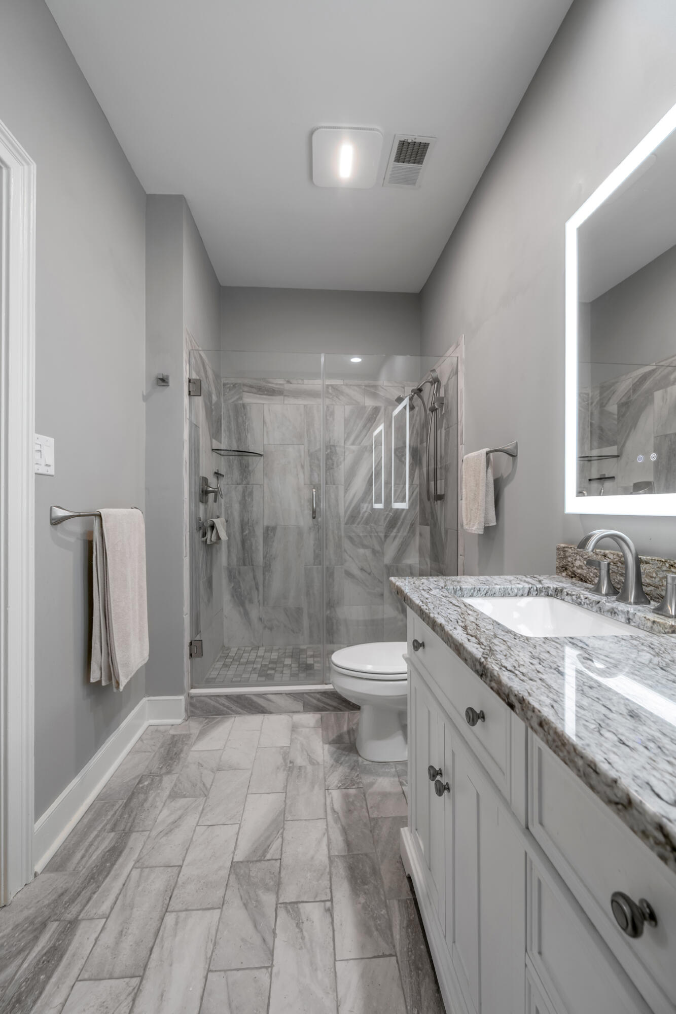 272 Chippendale Circle Property Photo 47