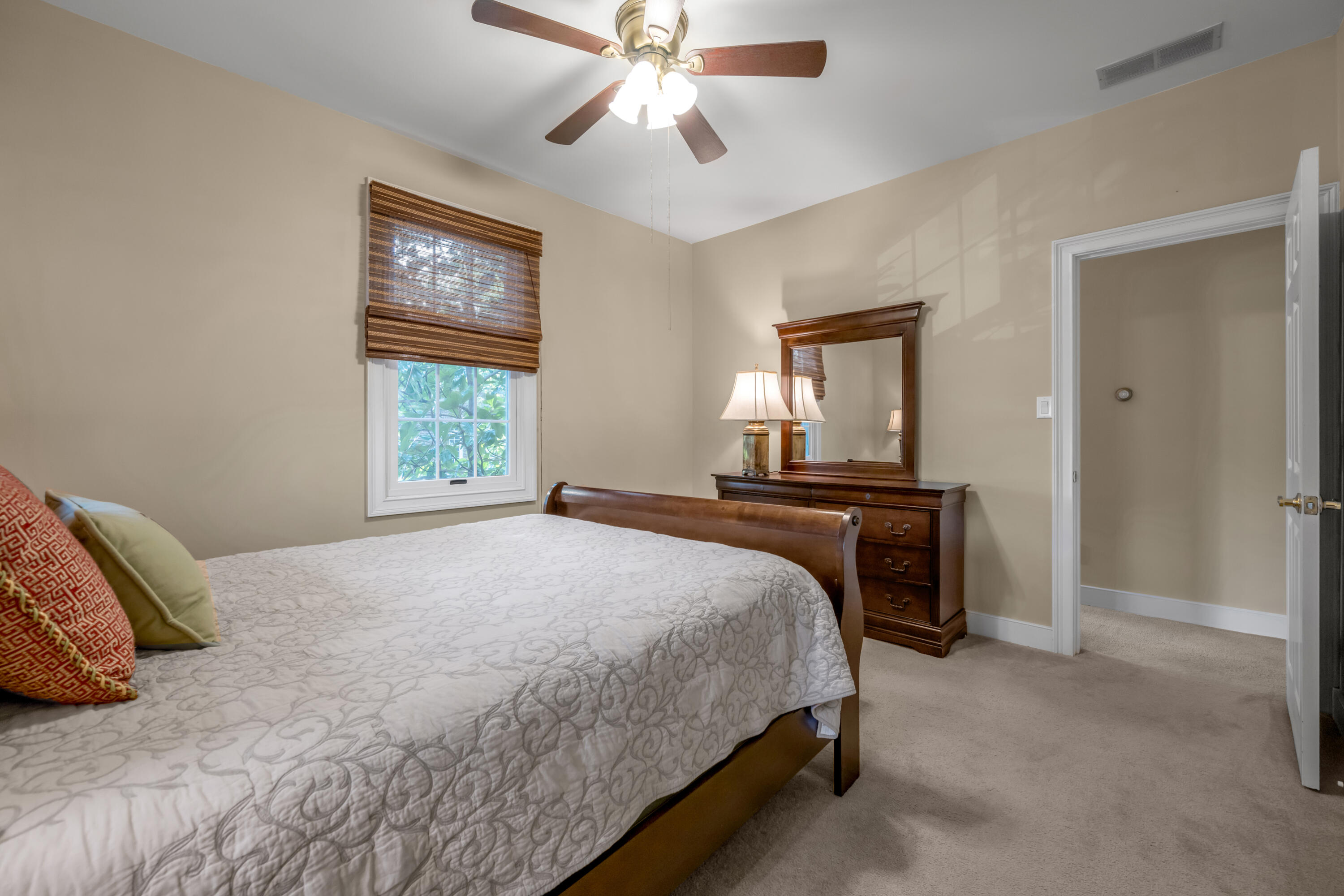 272 Chippendale Circle Property Photo 49